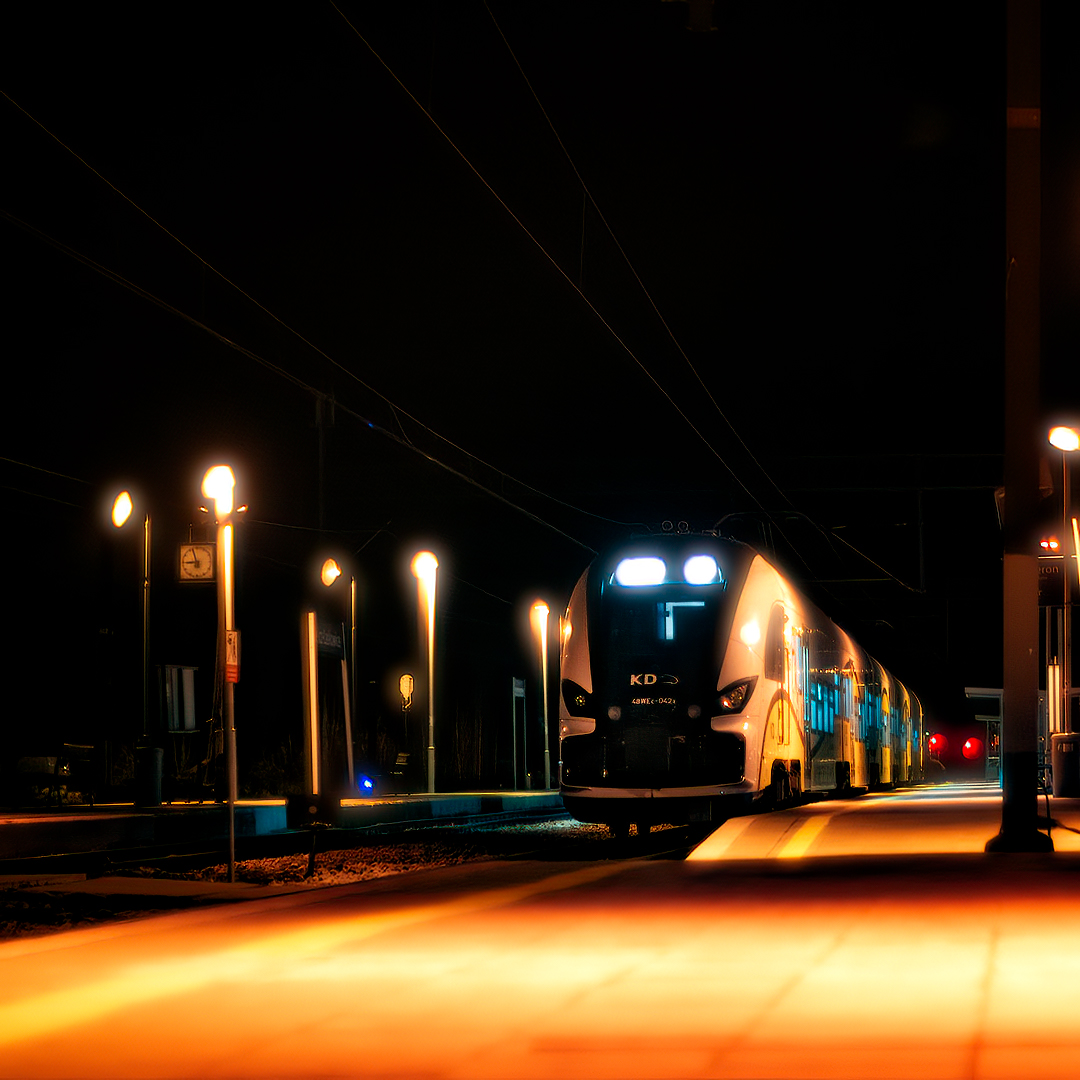 railstation, train, night, , Wojciech Grzanka