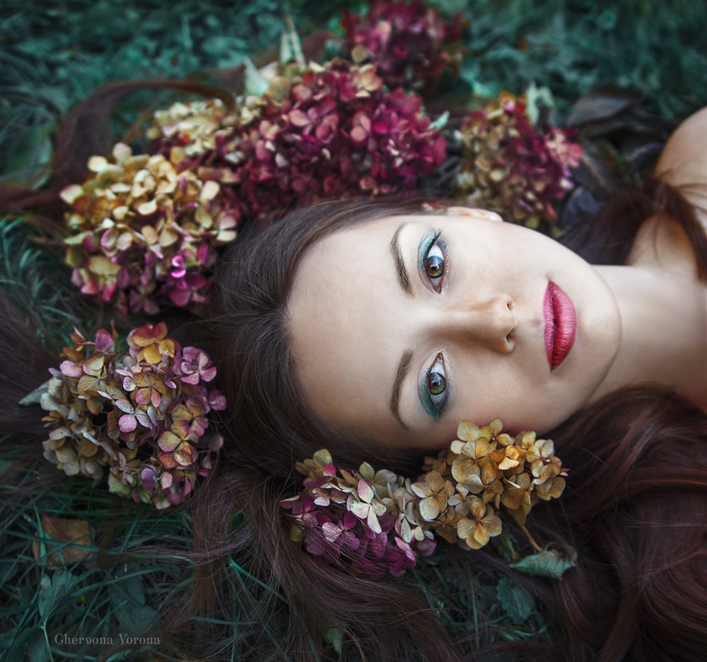 девушка, цветы, взгляд, Дарья Яковенко