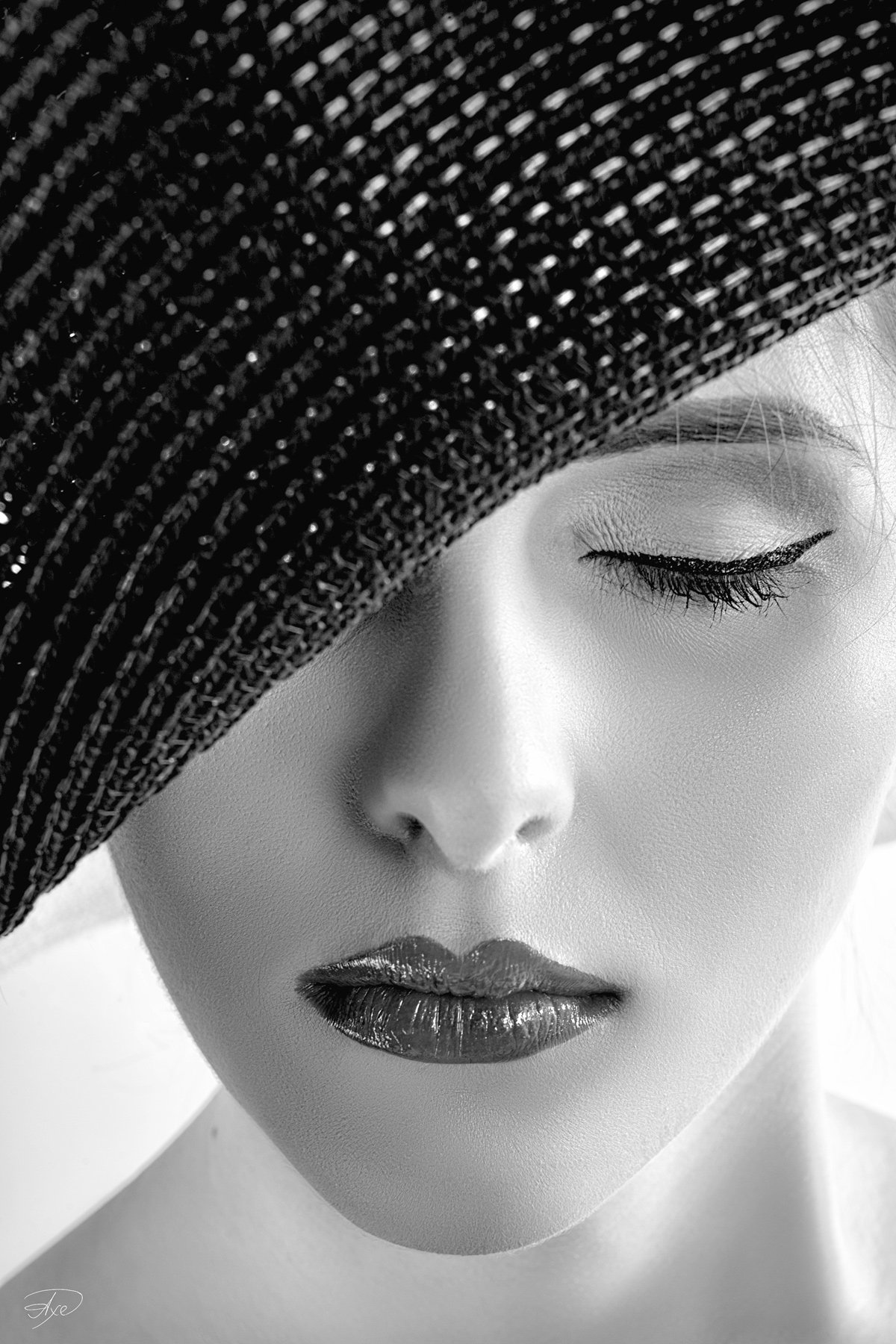 Black and white, Hat, Mood, Portrait, Studio, Woman, Руслан Болгов (Axe)