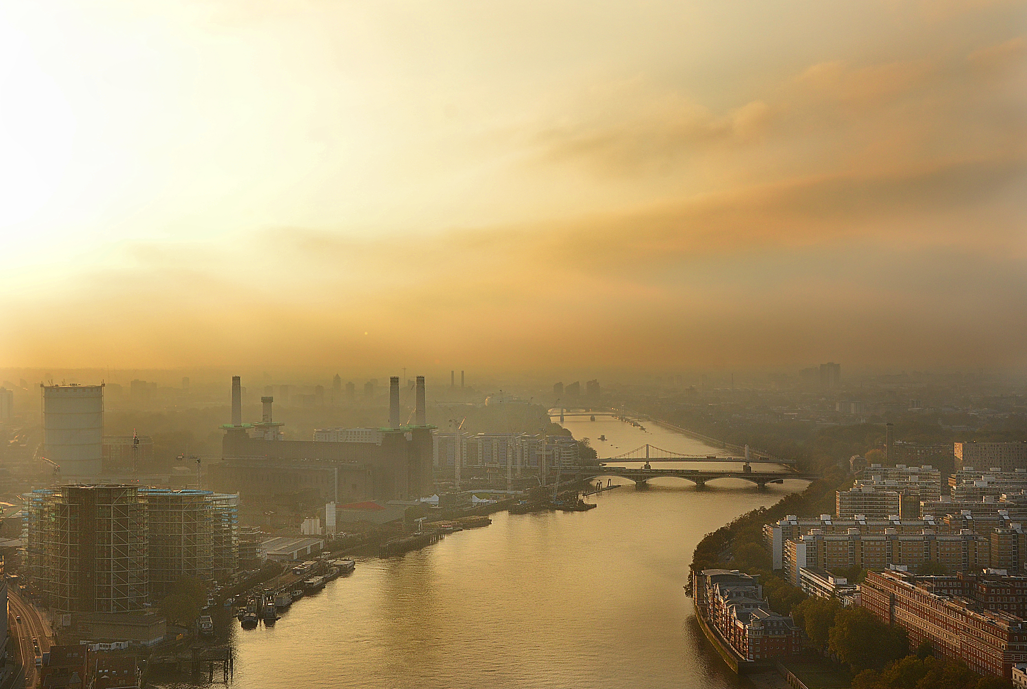 sunset #city #london #fog #buildings #houses #panorama #thames #nikon, PIOTR CZARNIECKI