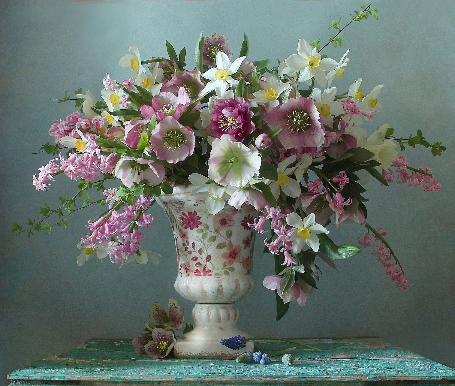натюрморт, цветы, морозник, весна, марина филатова, Марина Филатова