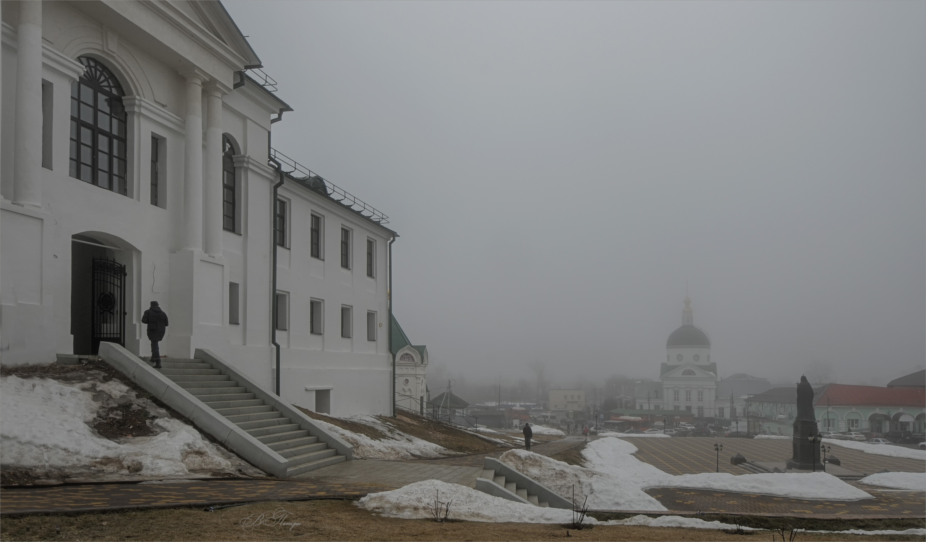 туман лестница человек церковь, Вера Петри