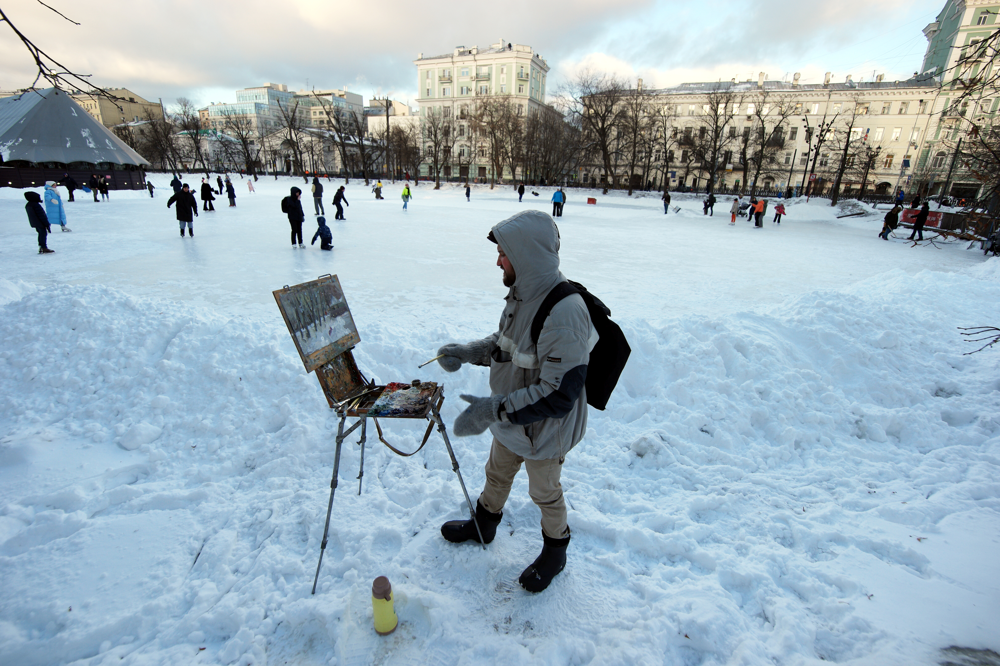 художник, зима, мольберт, каток, Чистые пруды, Москва, Дмитрий Ткаченко