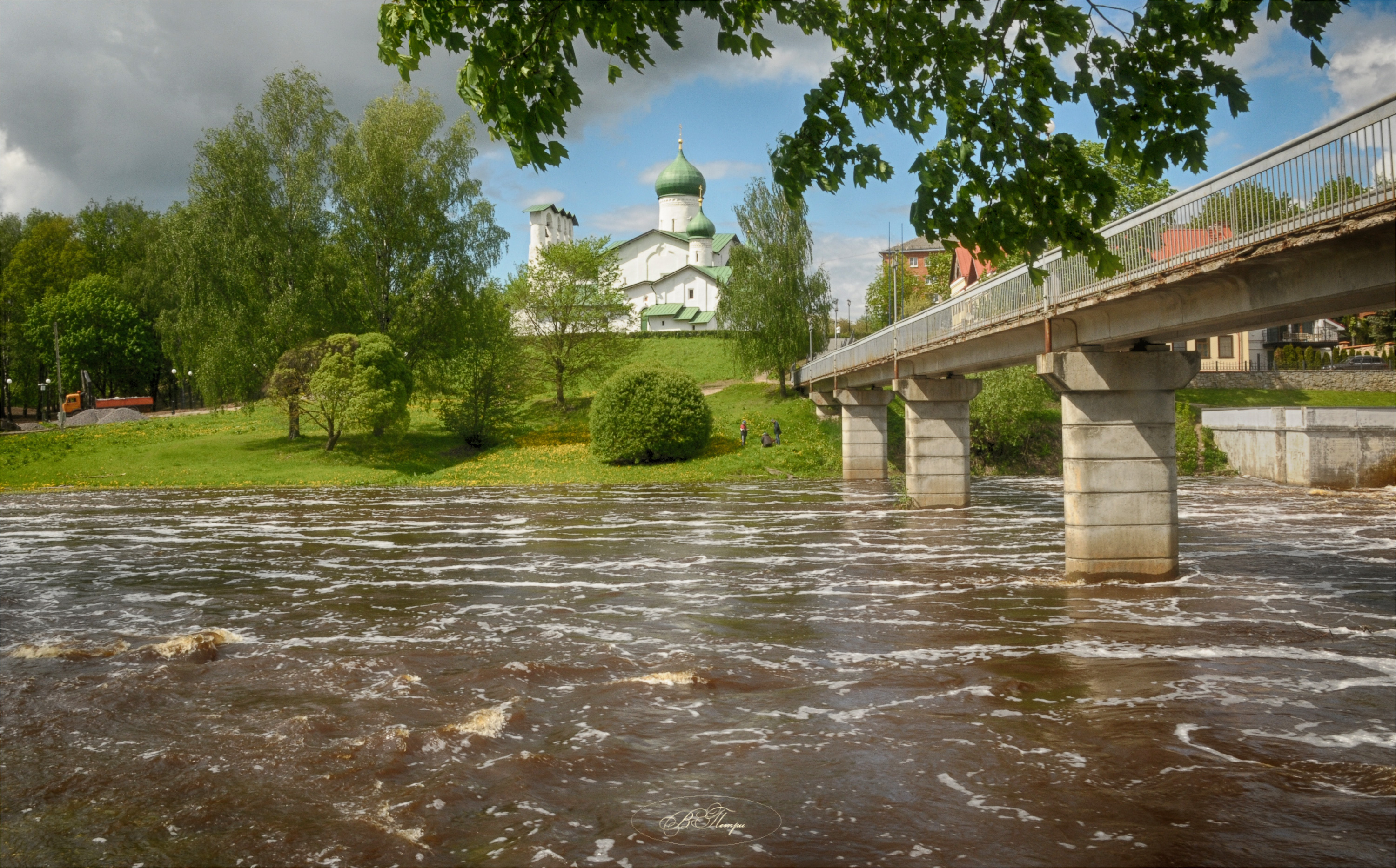 река мост церковь, Вера Петри