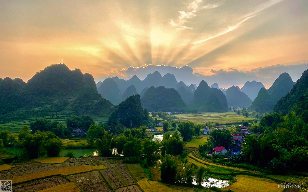 quanphoto, landscape, sunset, sundown, mountains, river, rays, rural, countryside, vietnam, quanphoto