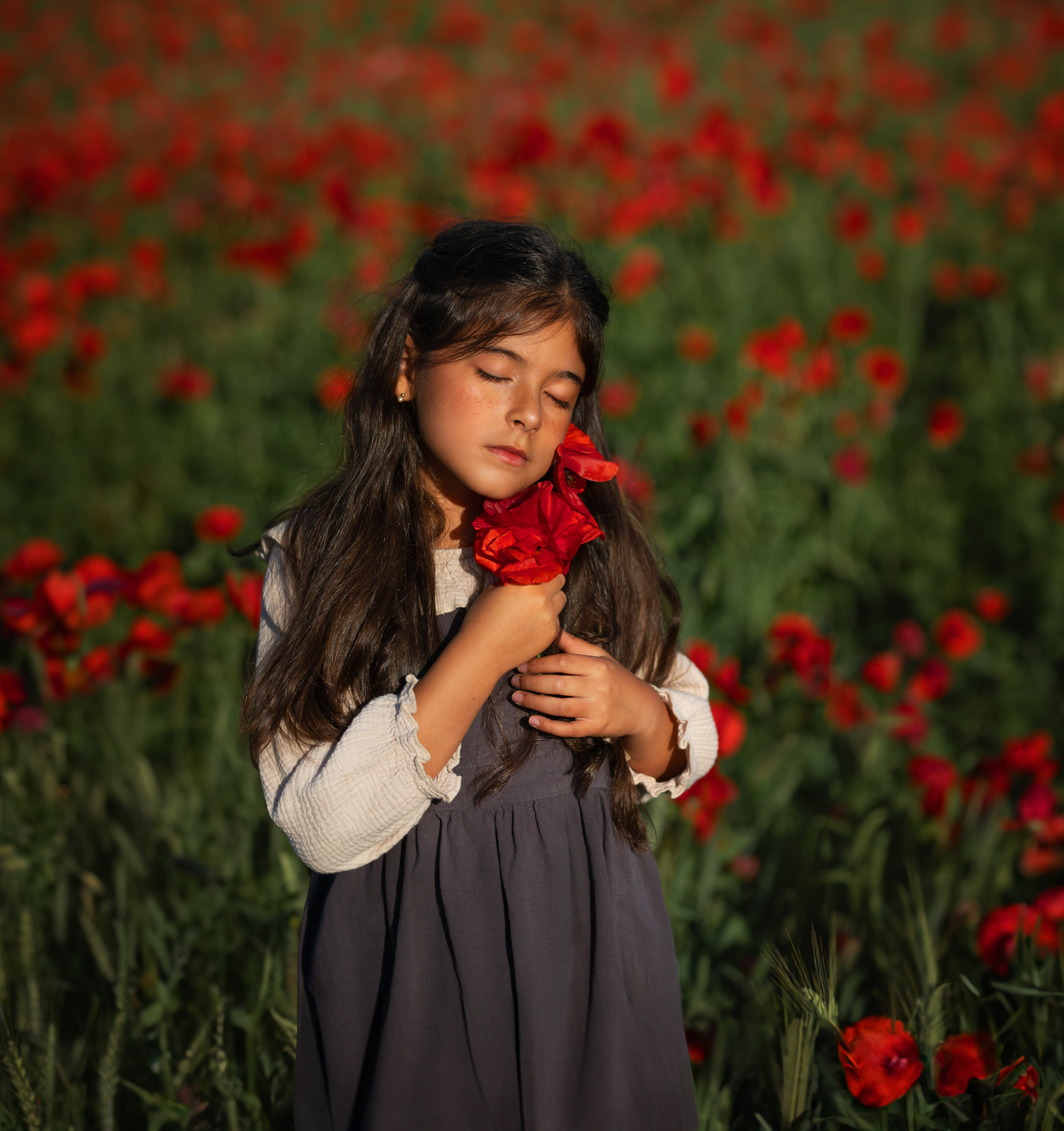 kid flower red , Ángela Dominguez