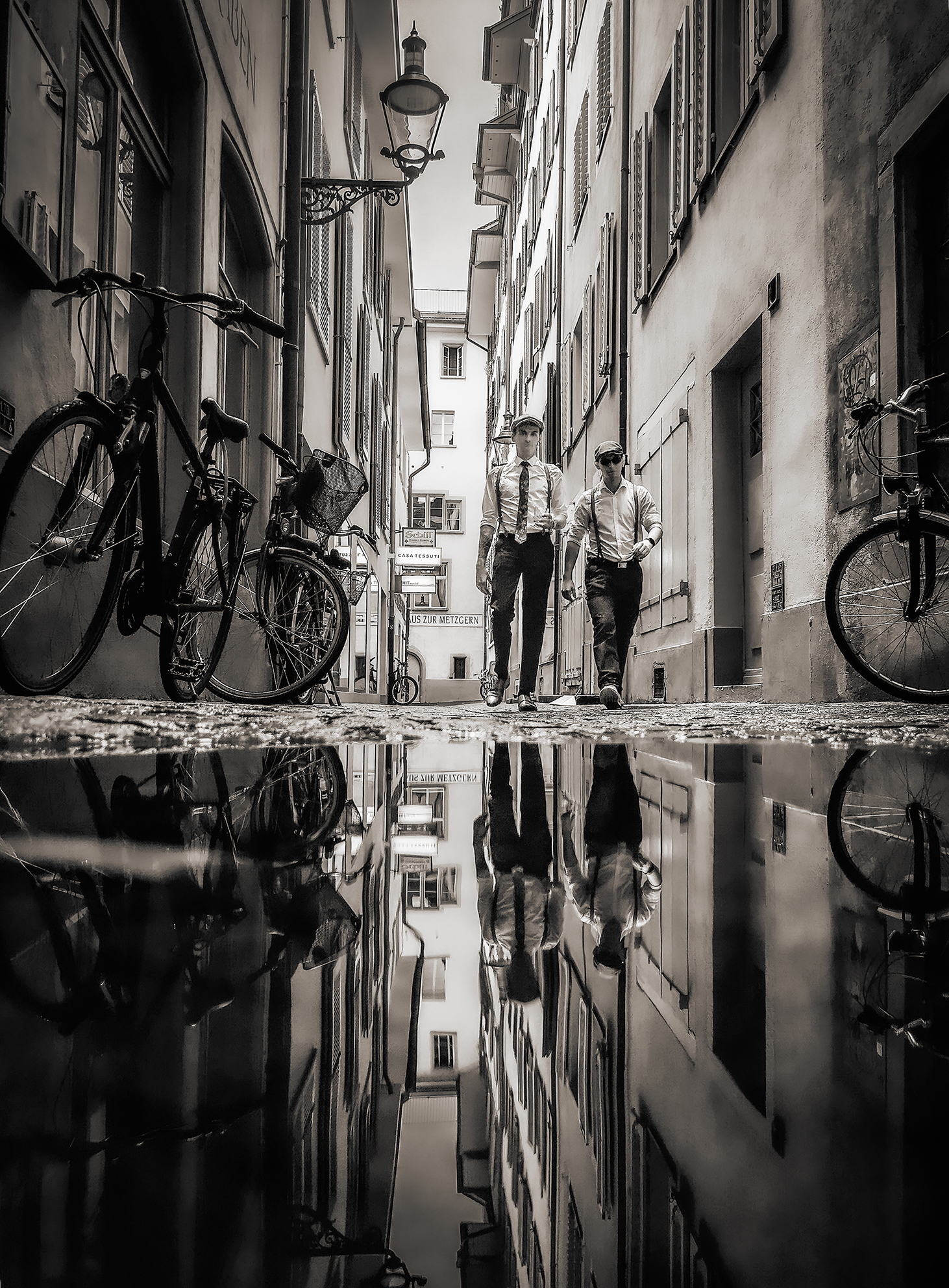 #street #reflection #man #Switzerland #travel, Mojtaba Chenari
