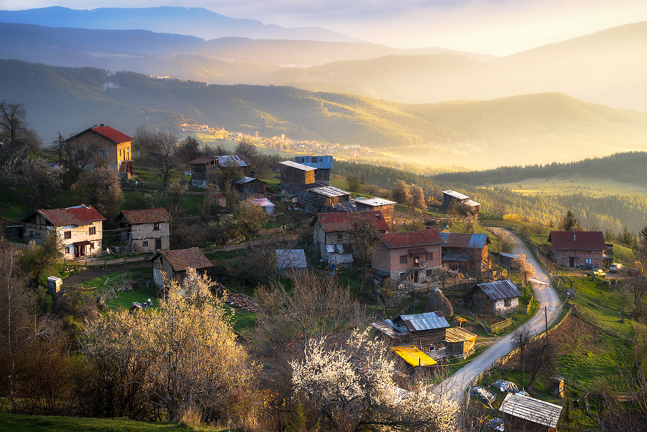 landscape nature scenery oldhouses village sunrise morning colors mountain rodopi bulgaria, Александър Александров