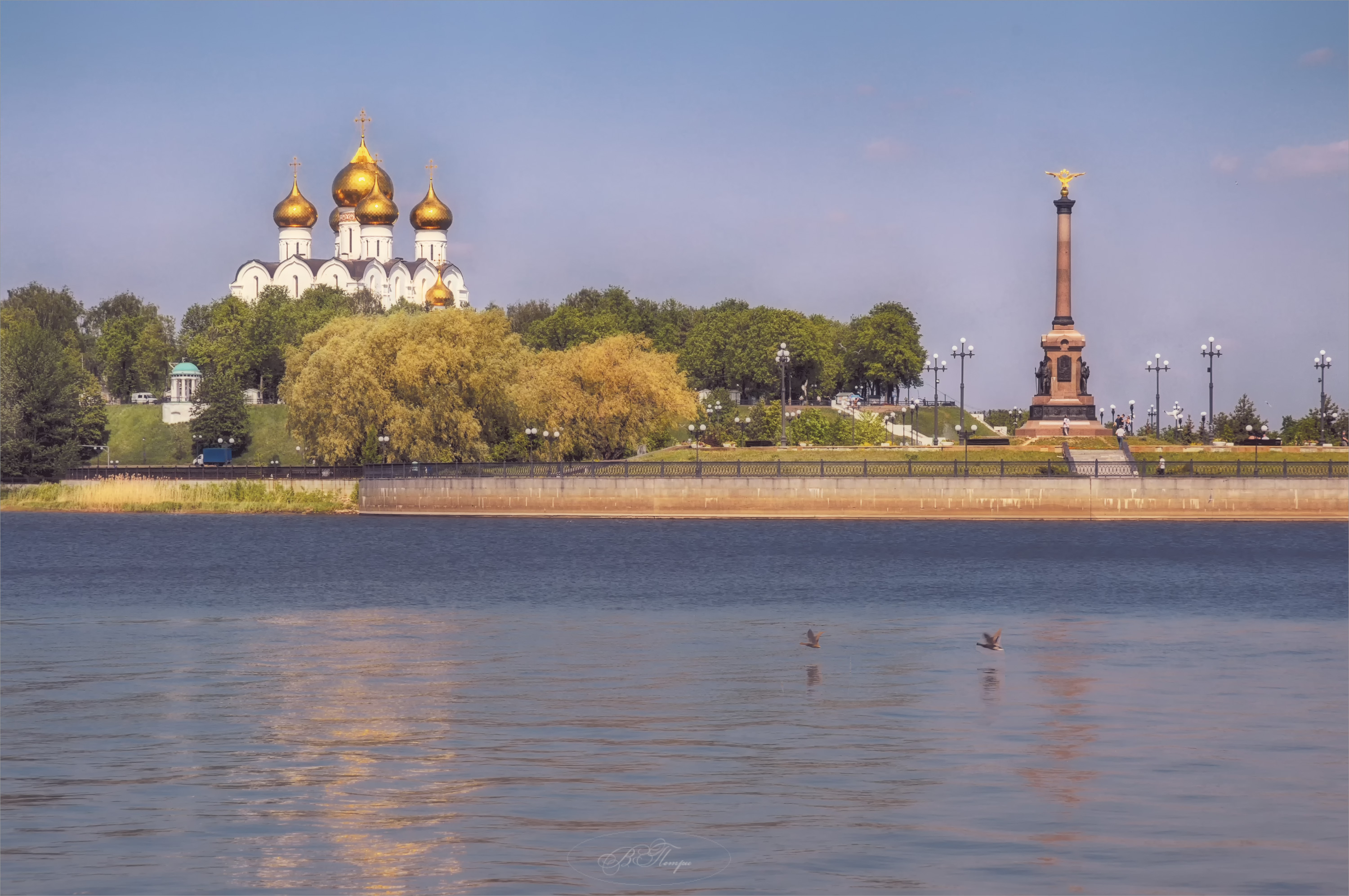 река птицы собор фонари, Вера Петри