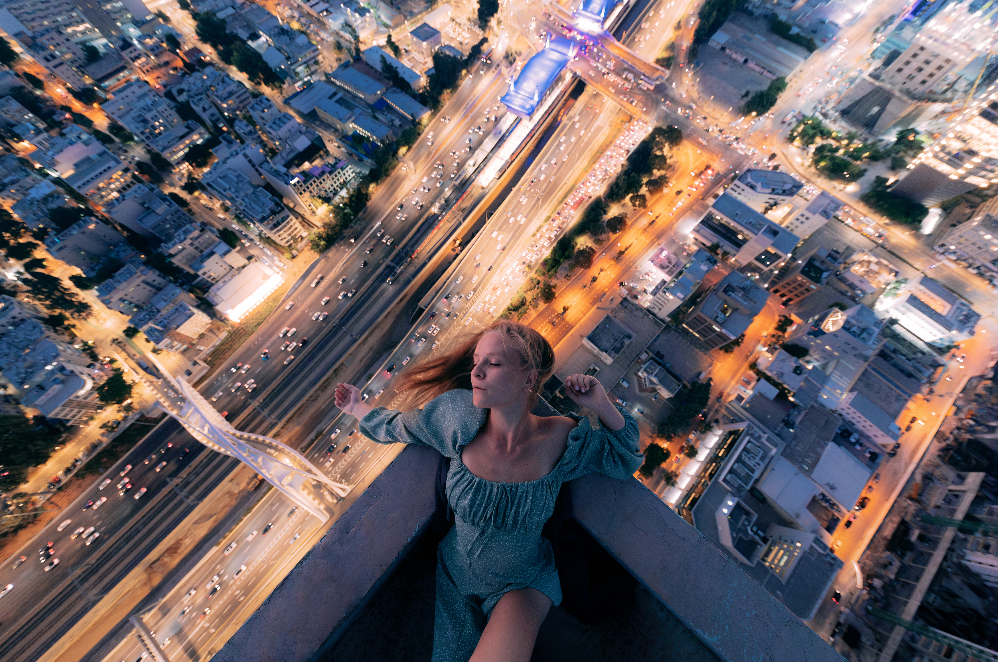 portrait, girl, woman, person, people, roof, city, cityscape, tel aviv, israel, rooftop, urban exploration, Голубев Алексей