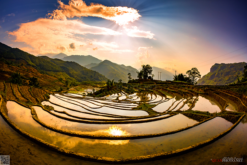 quanphoto, landscape, sunset, sundown, reflections, mountains, rays, farmland, agriculture, highland, vietnam, quanphoto