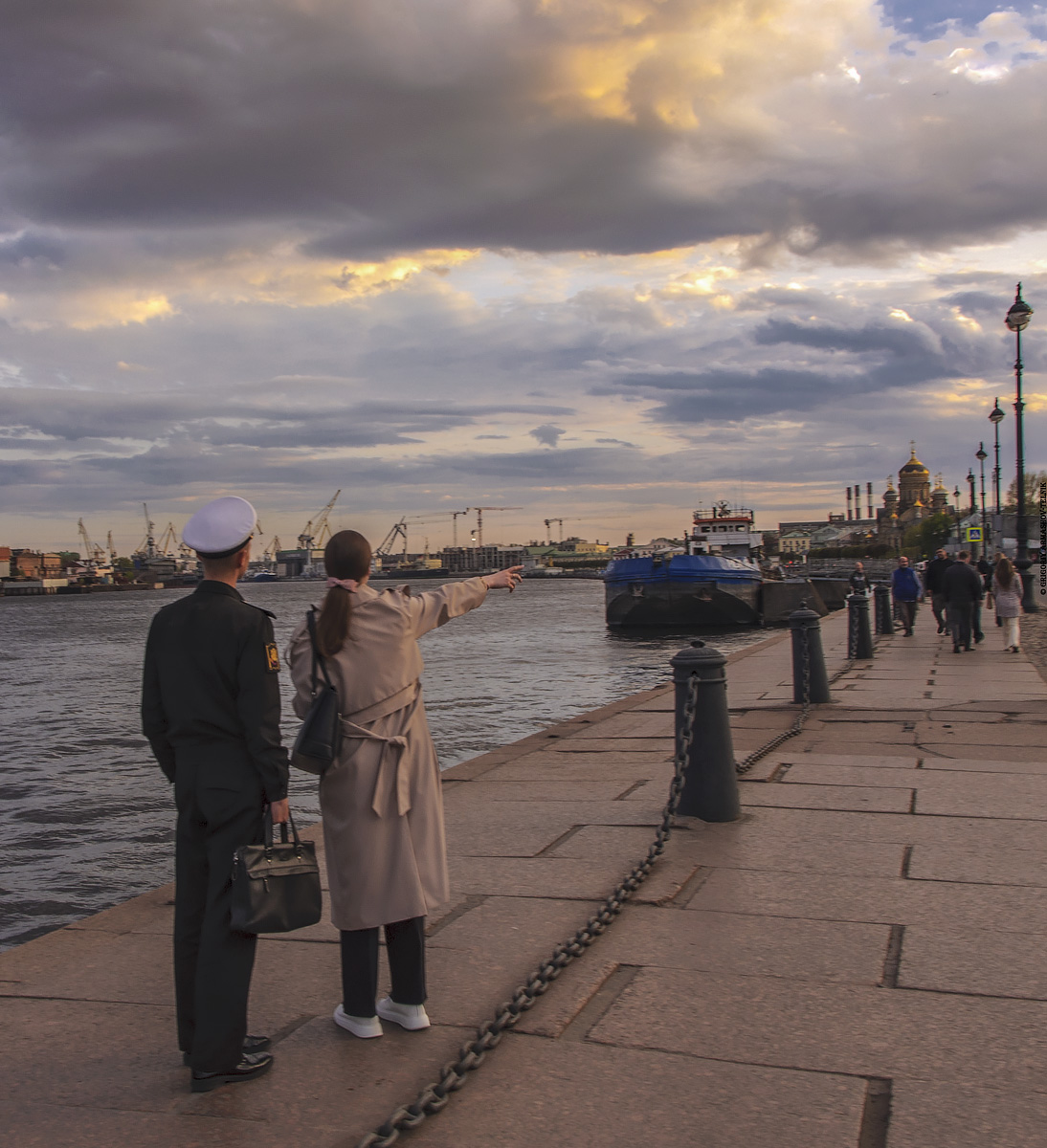 Санкт-Петербург, вечер, улица, закат, город, набережная, люди, Армашов-Тельник Григорий