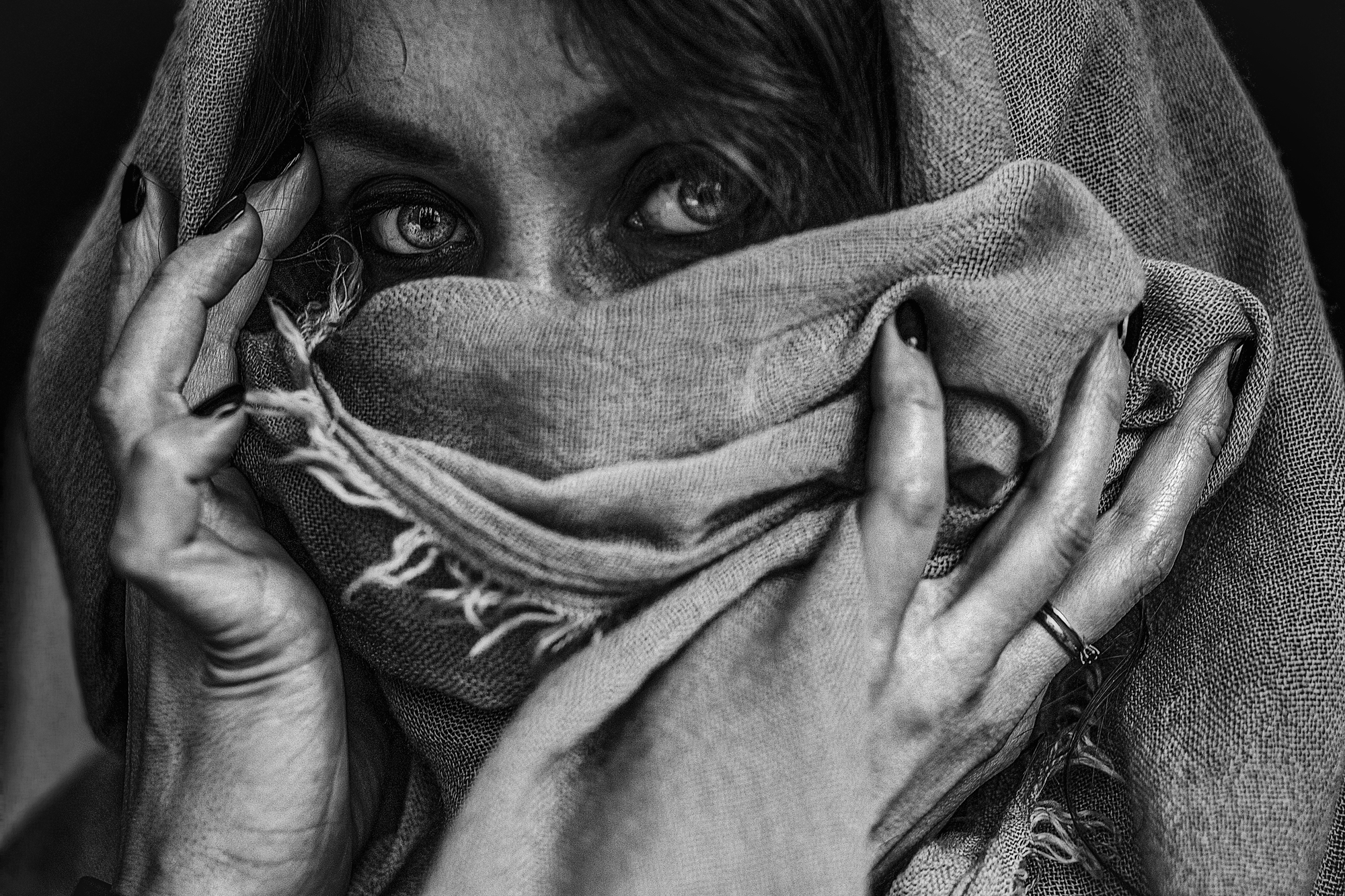 black and white, female portrait, details, look, eyes, light, gray shades, power, scarf, Seif Koussani