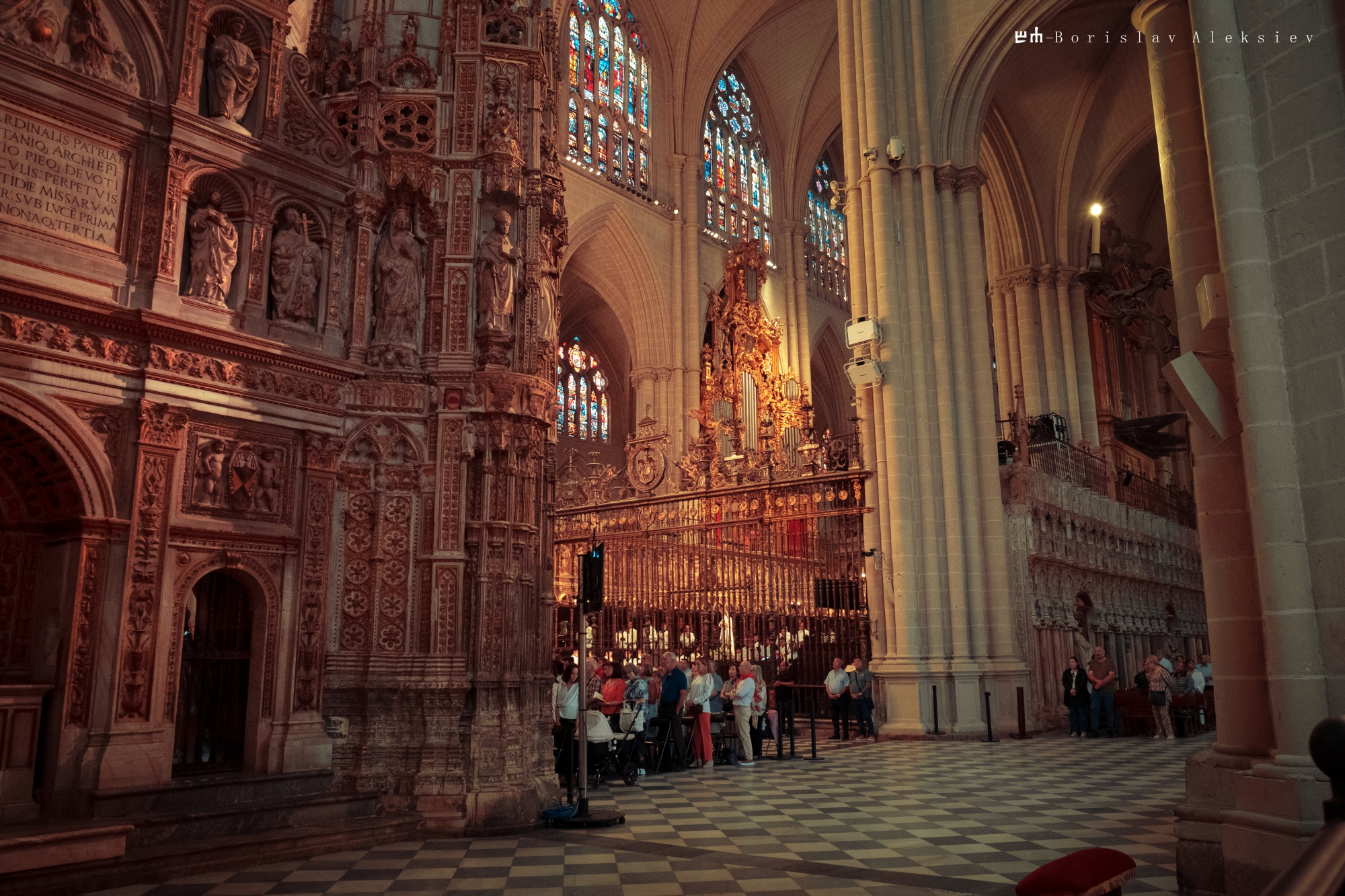 catedral de toledo,spain,travel,religion,interior,art,light,dark,, Алексиев Борислав