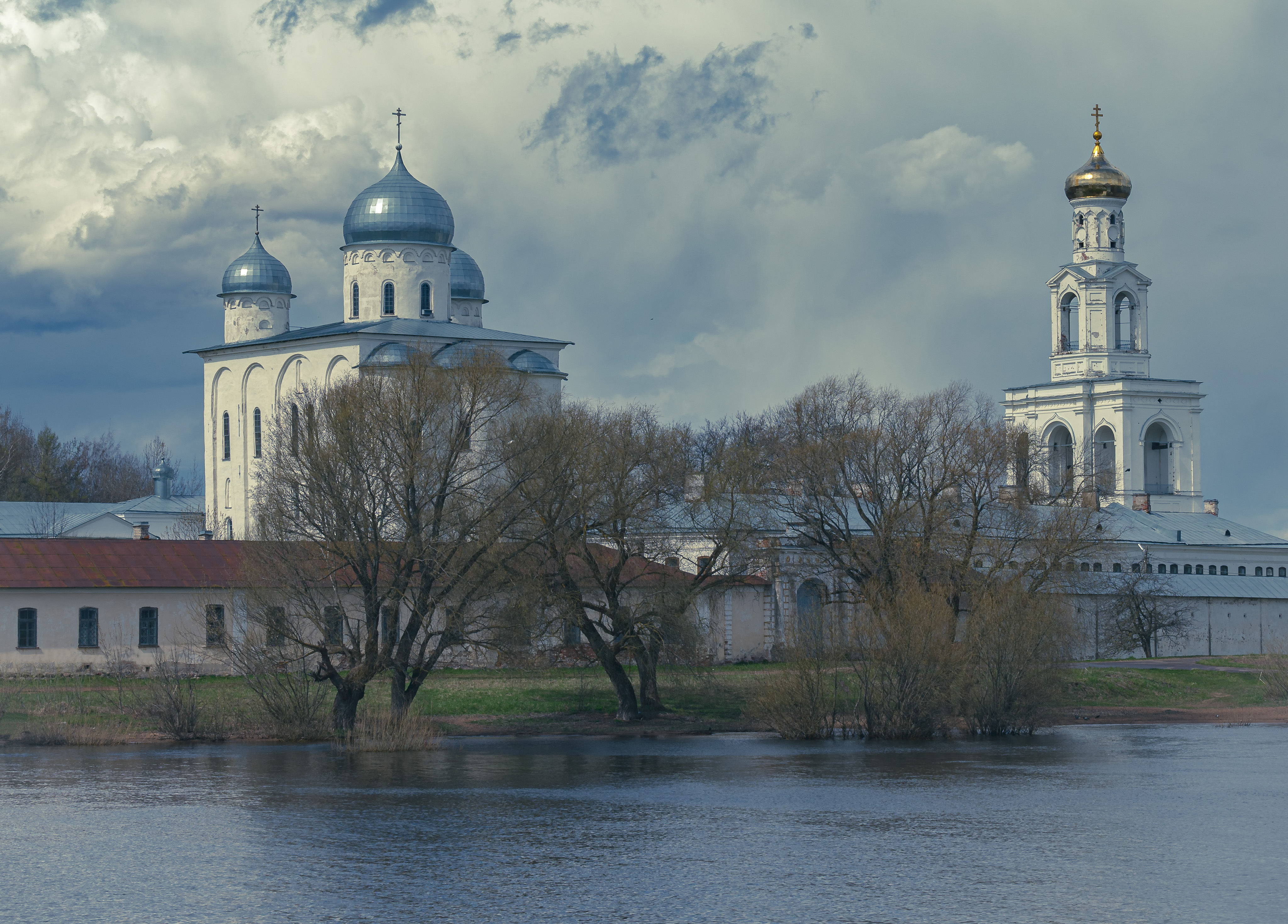 свято-юрьев монастырь, великий новгород, монастырь, храмы, архитектура, Васильев Андрей