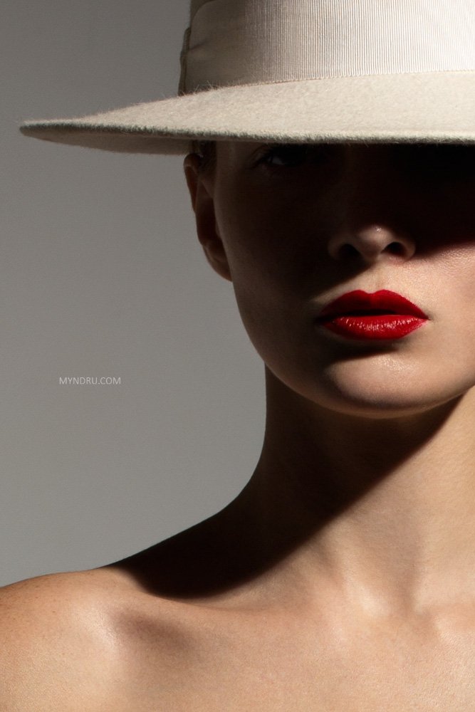 hat lips girl nec shadows, Andrey Myndru