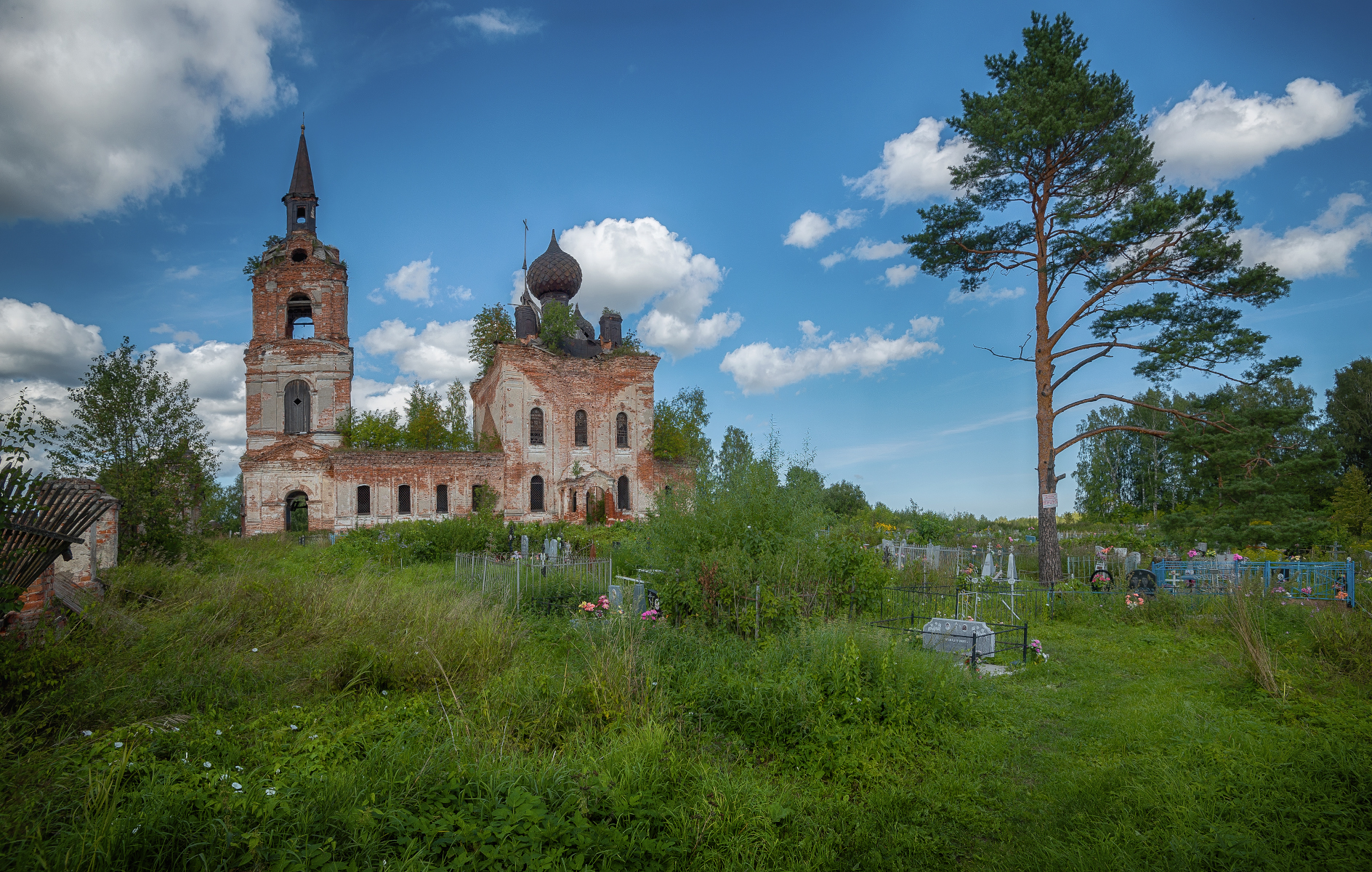 Церковь, храм, руины, разрушение, старина, веретея, кладбище, Сергей Аникин