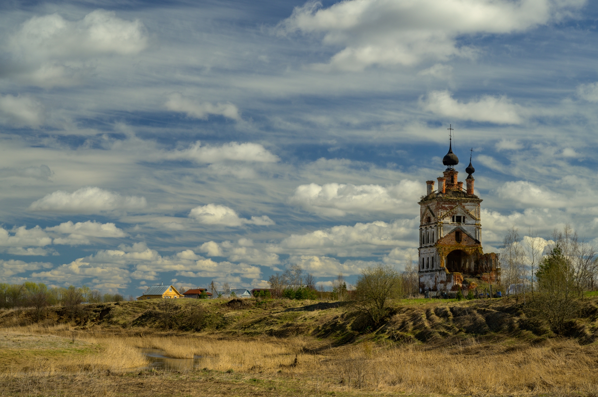 весна, храм, церковь, деревня, село, весь, заброшка, россия, православие, небо, день, Томислав Ракичевич