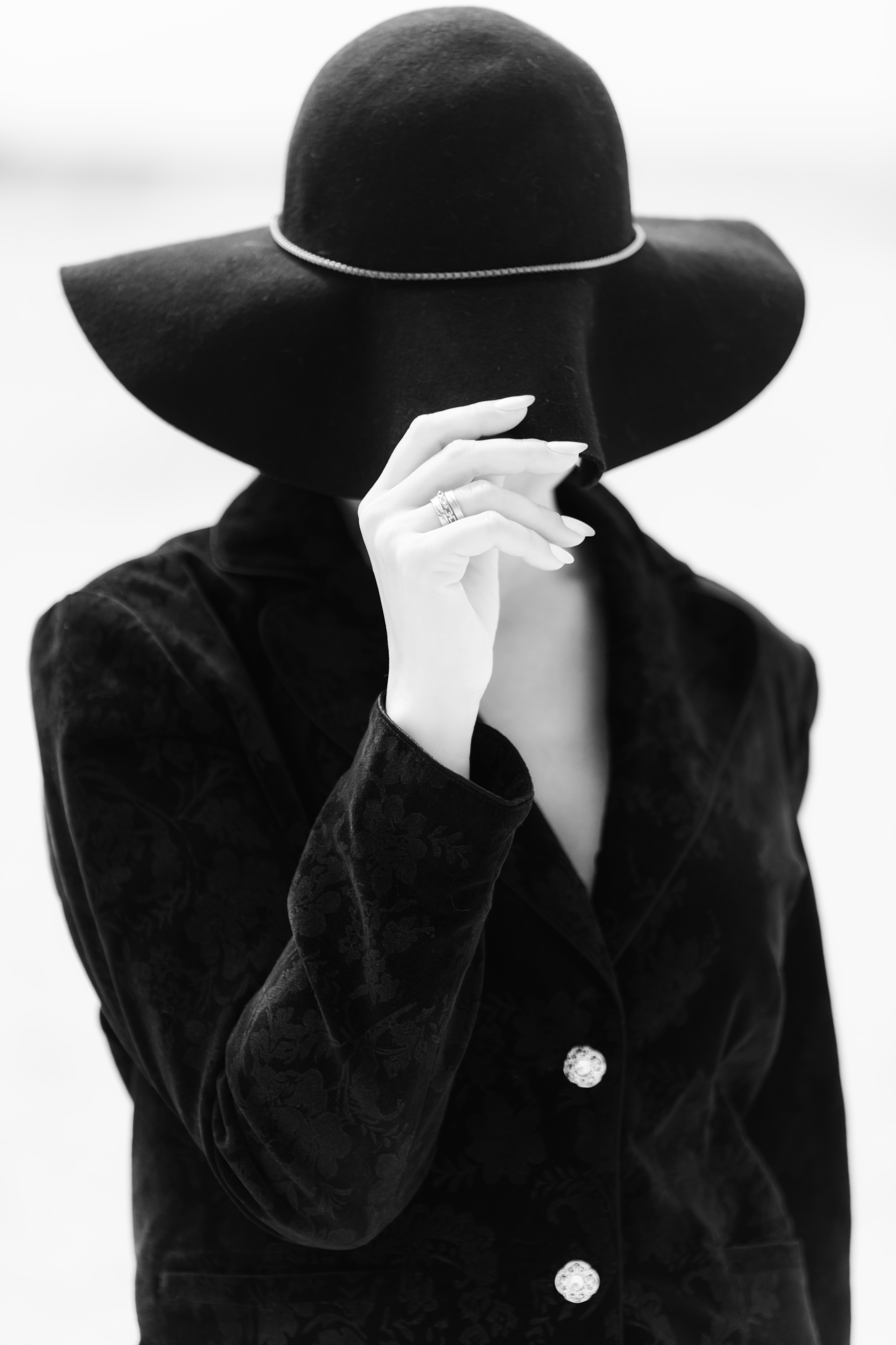 portrait, woman portrait, black and white portrait, woman, black and white, bw, b&w, hat, hand, monochrome, ч,б, черно-белый, черно-белый портрет, монохром, женский портрет, шляпа,, Alexander Toutaev