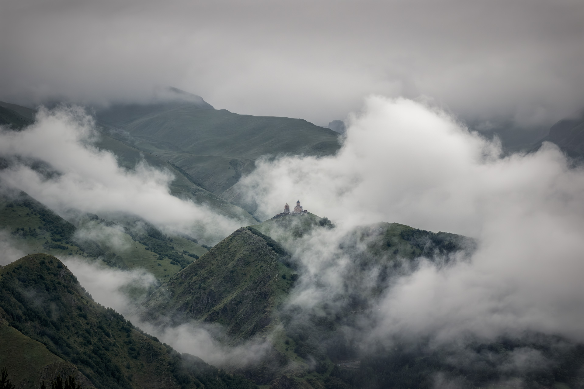 kazbegi, churh, mountans, sky, clouds, cloudy, landscape, scenery, travel, outdoors, georgia, sakartvelo, chizh, Чиж Андрей