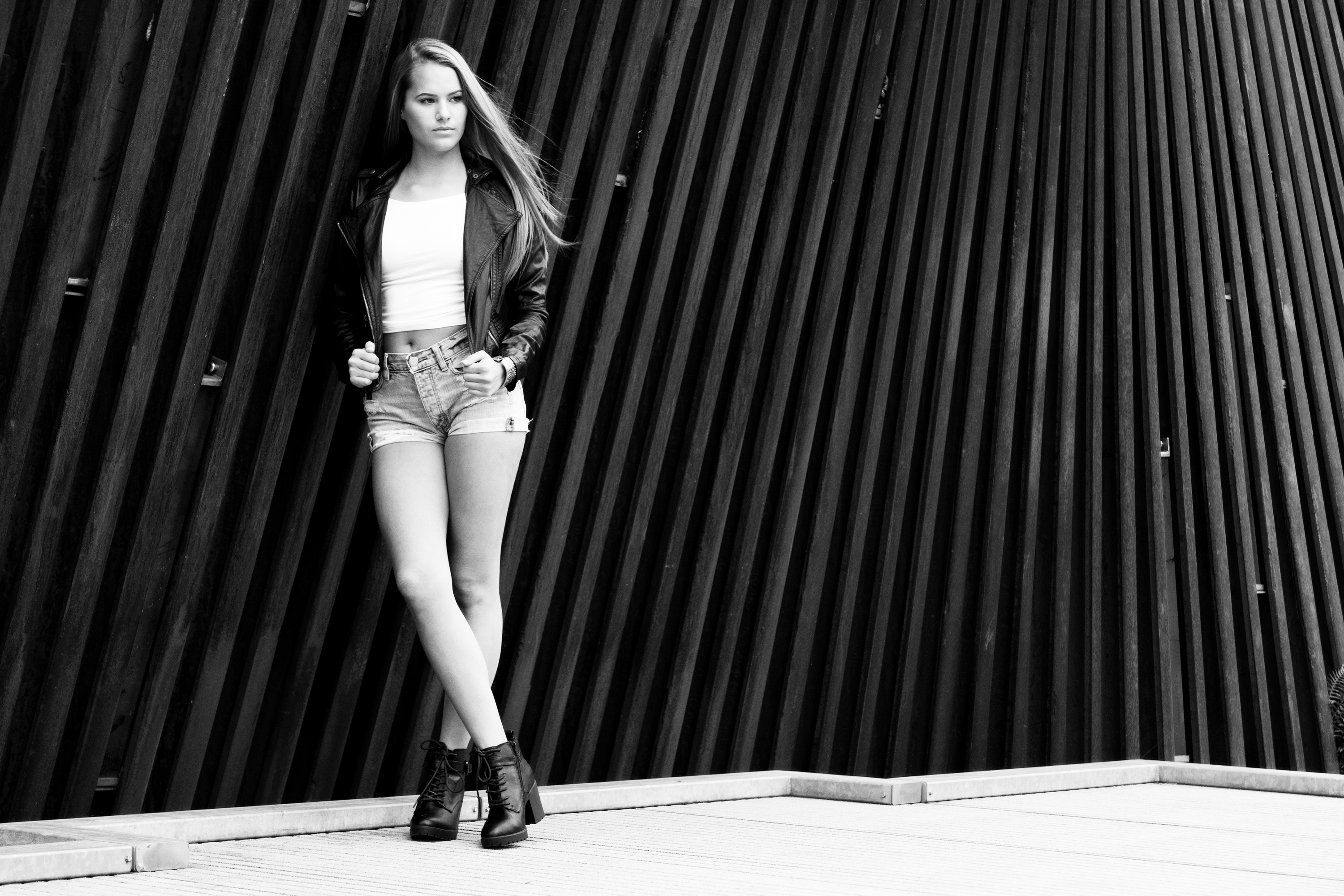 monochrome, cute, legs, boots, Fast Photography