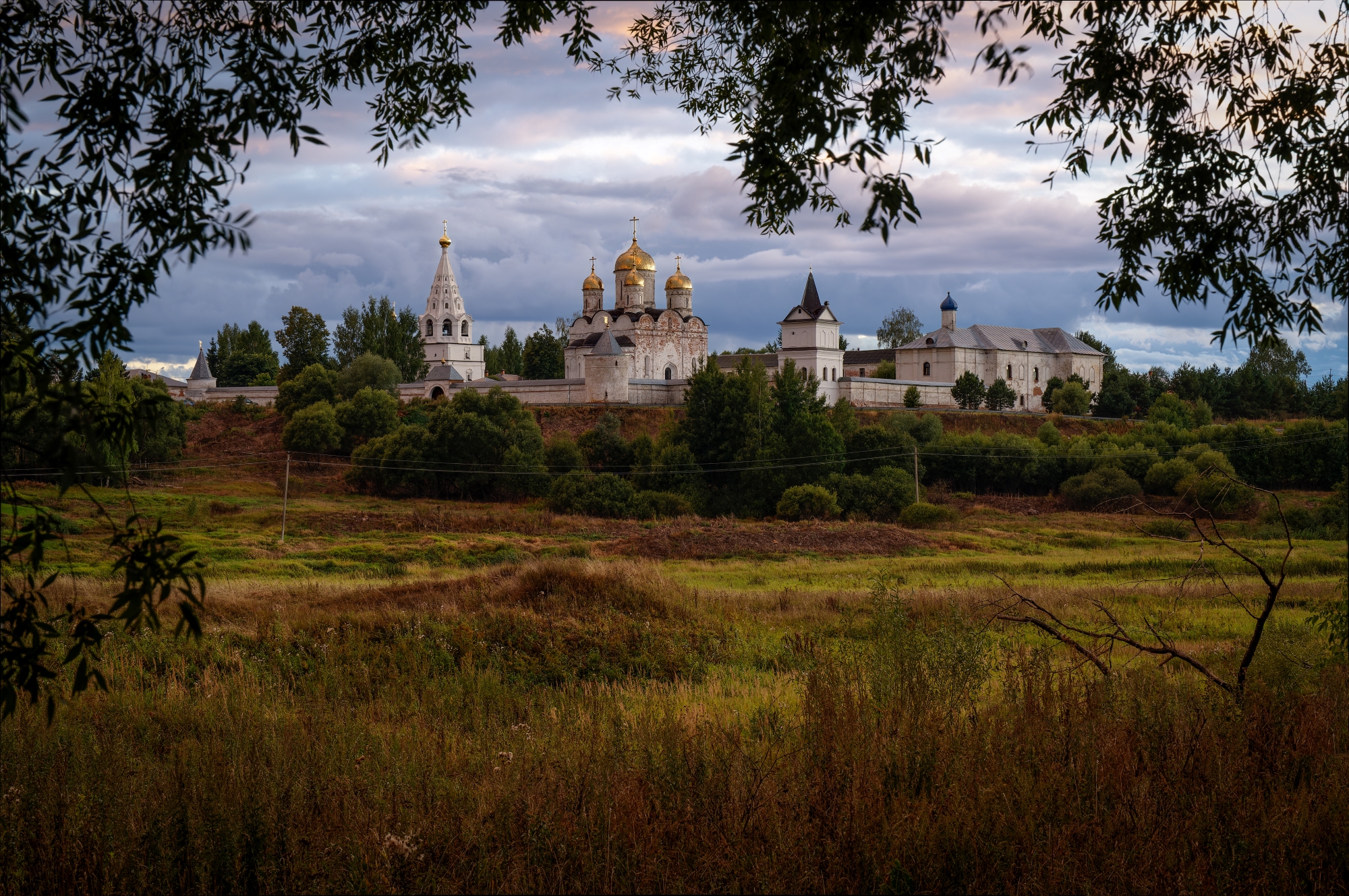 россия, можайск, вечер, осень, монастырь, Томислав Ракичевич