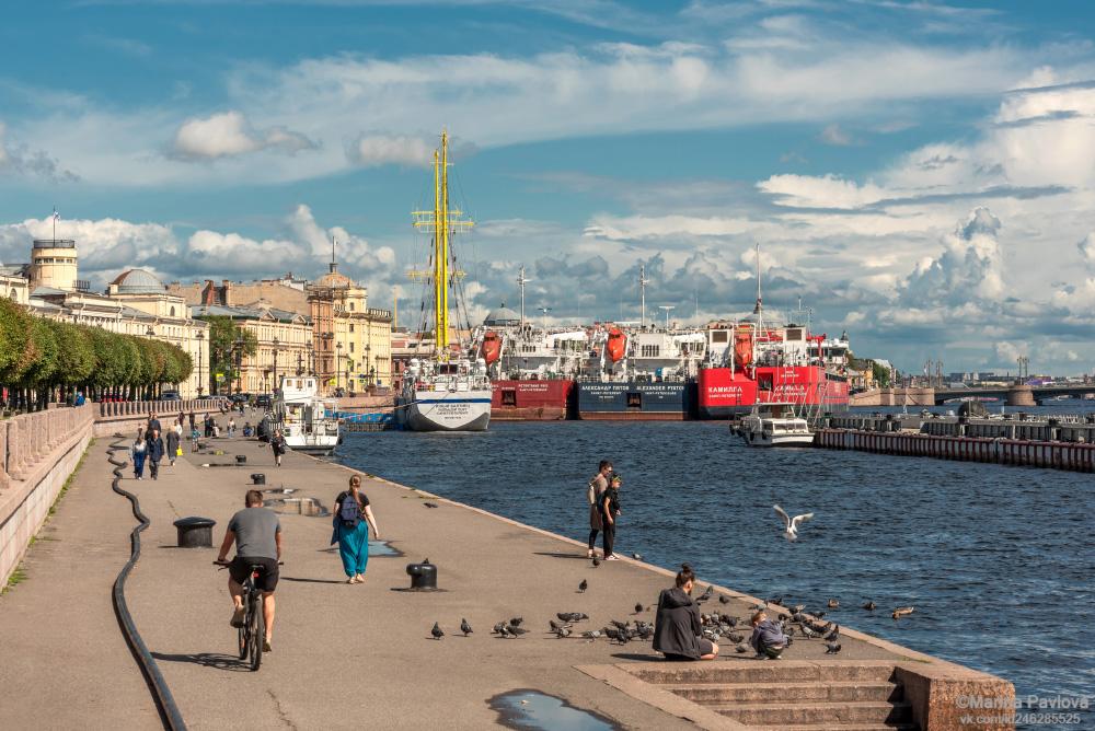 ород, архитектура, городской пейзаж, уличная фотография, стрит, стритфото, репортаж, санкт-петербург, река нева, набережная лейтенанта шмидта, Павлова Марина