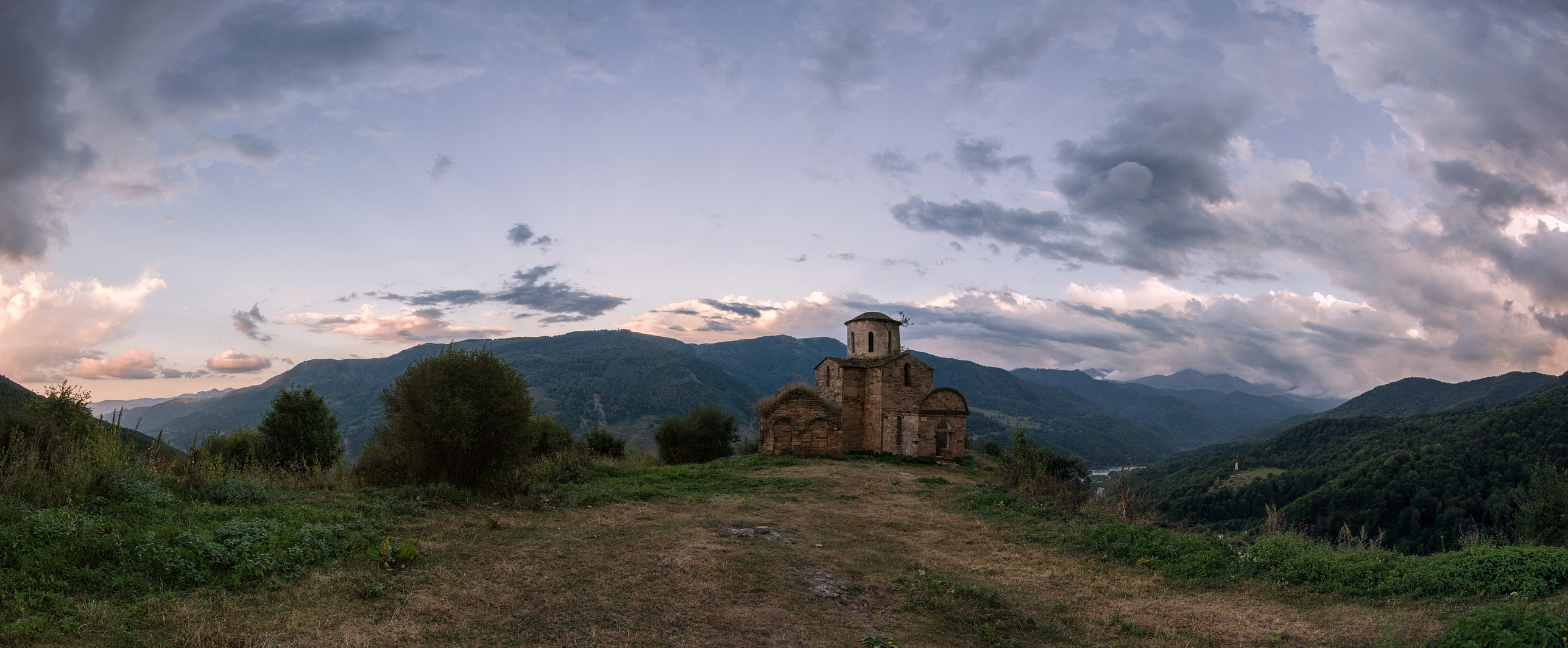 храм, монастырь, кчр, панорама, карачаево_черкесия , кавказ, горы, вера, религия, небо, облака, закат, Арсен Алабердов