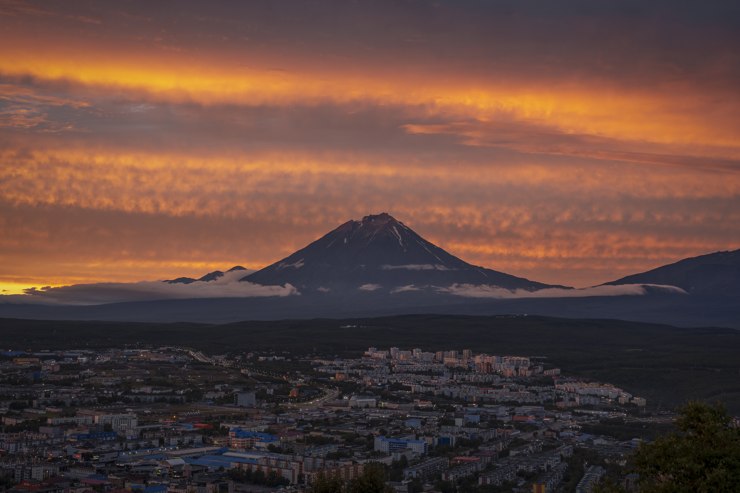 камчатка, закат, корякская сопка, петропавловск-камчатский, вид с мишенной сопки, Mikhail Ioannisian