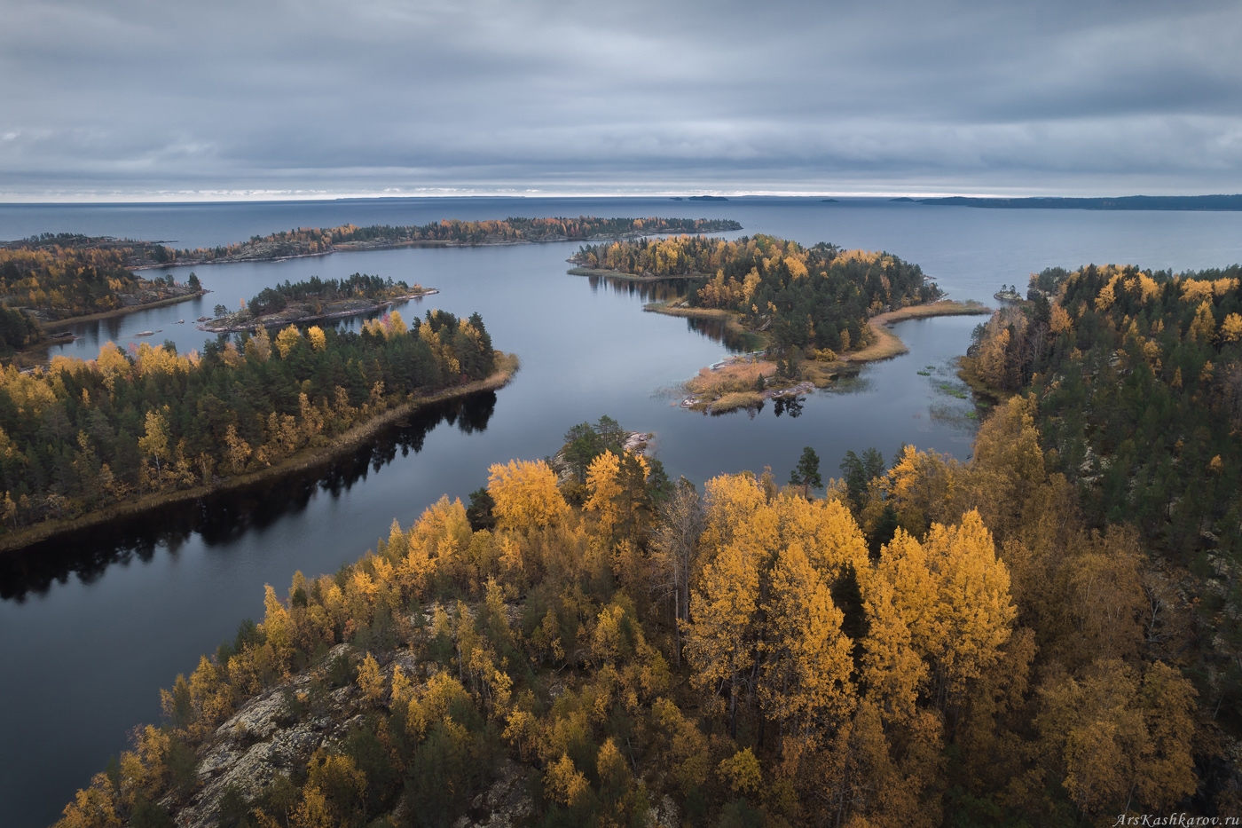 ладога, ладожские шхеры, карелия, северное приладожье, скалистые острова, сосны, сельги, золотая осень, редколесье, Арсений Кашкаров