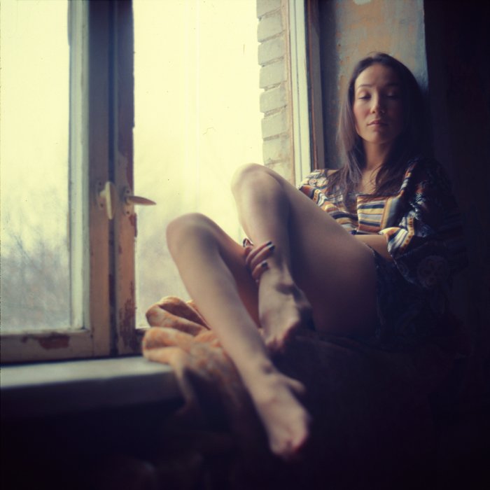 окно, девушка, ожидание, печаль, меланхолия, Yaroslav V. Kloos