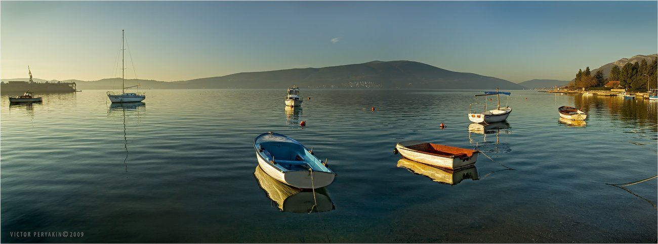 черногория, тиват, лодочки, залив, утро, Виктор Перякин