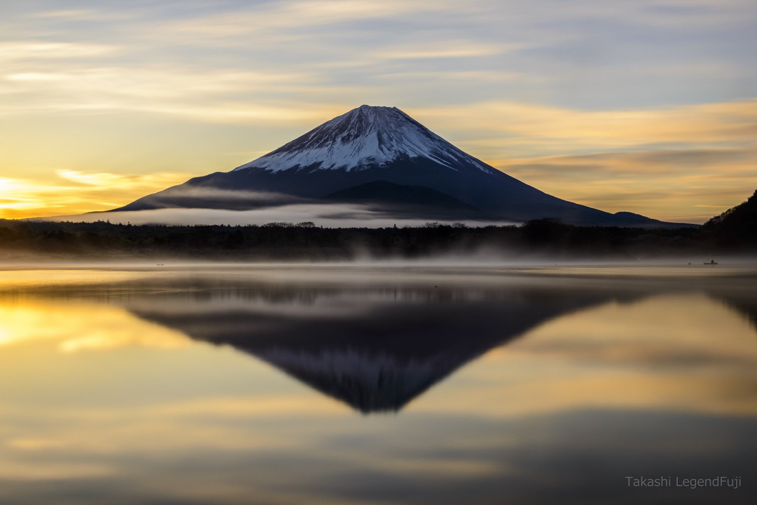 Fuji,mountain,Japan,lake,water,cloud,gas,fog,reflection,orange,sunrise,glow,flow,, Takashi