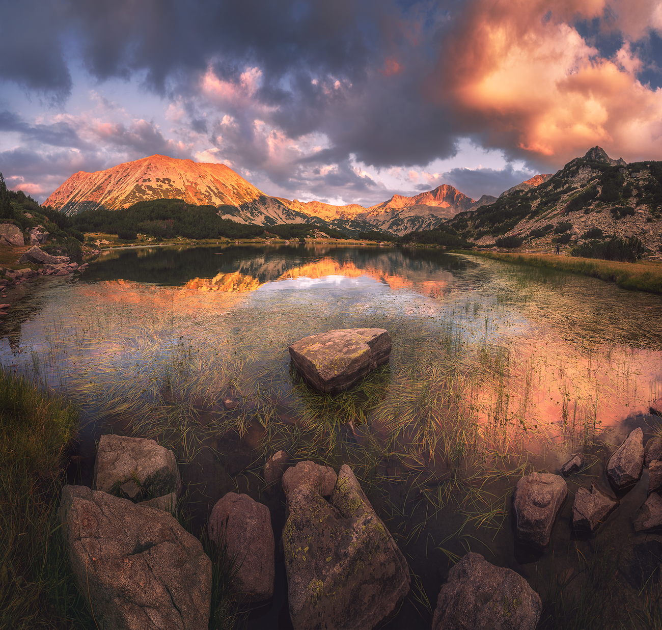 landscape nature scenery summer sunset lake reflection sunrays sun clouds mountain peak пейзаж закат горы озеро, Александър Александров