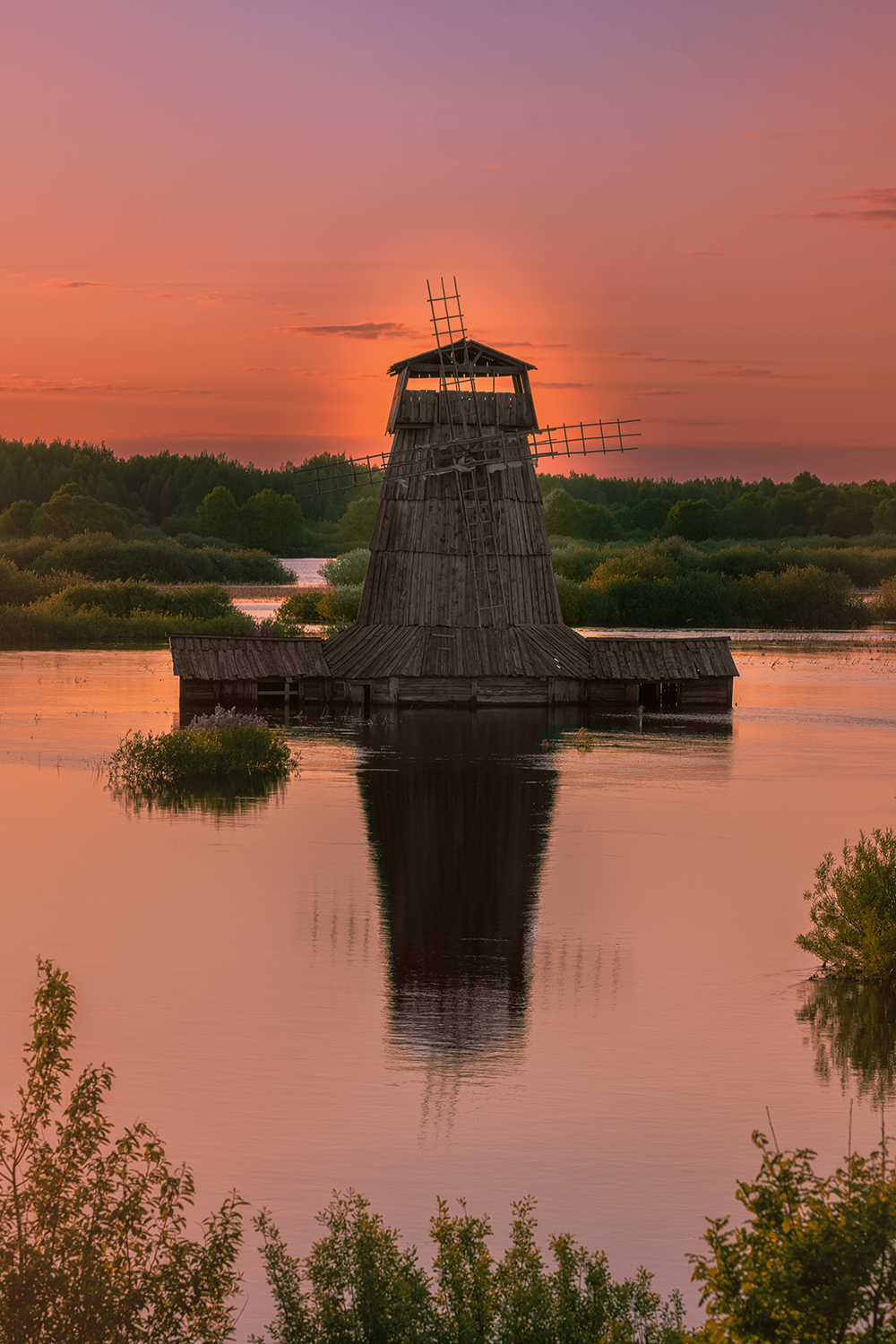 Россия, Псков, Пушкиногорье, кинодеревня, мельница, Лариса Дука