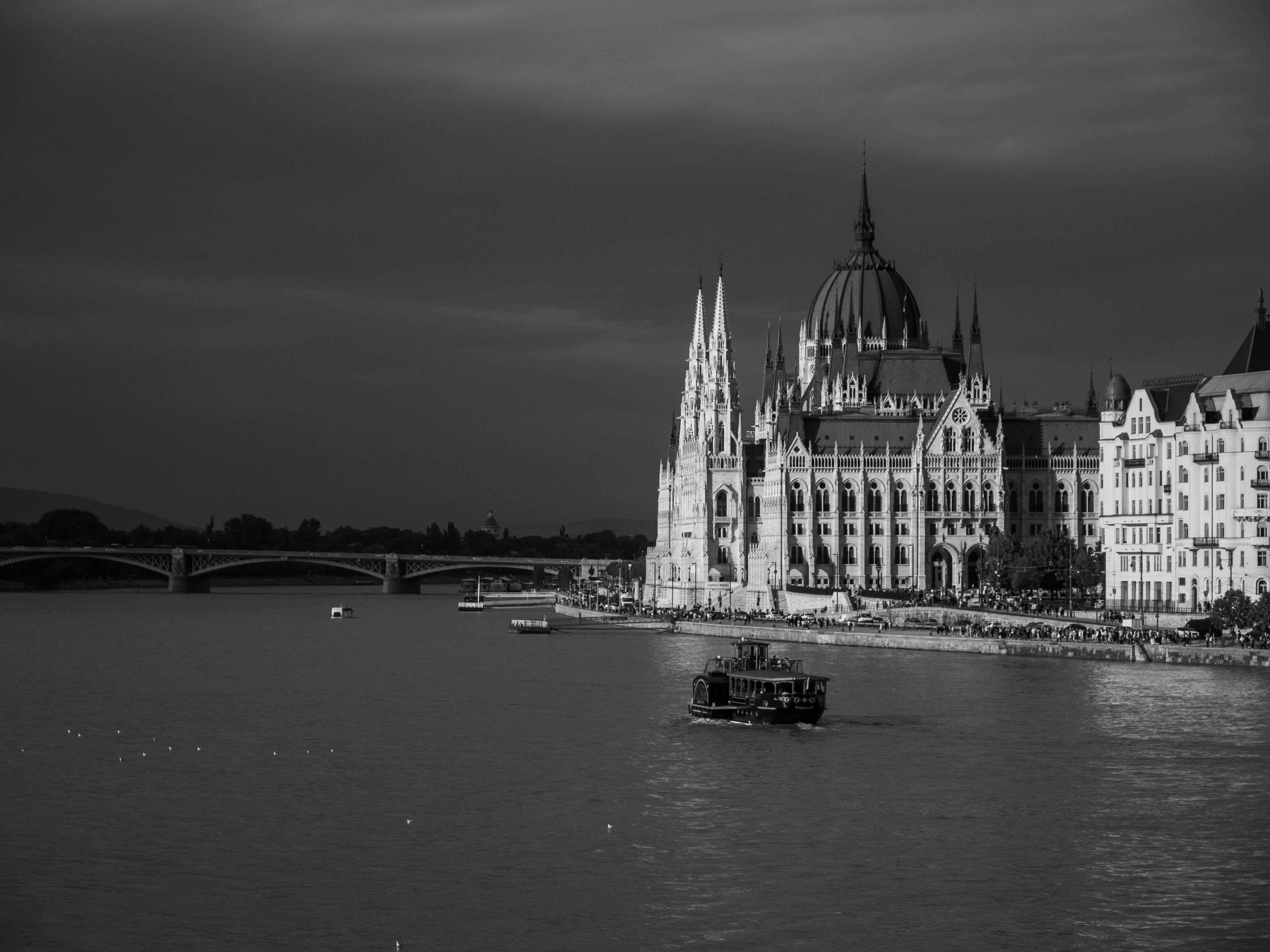 budapest,hungary,city,cityscape,blackandwhite,water,danube,parliament,historic,architecture, Slavomír Gajdoš