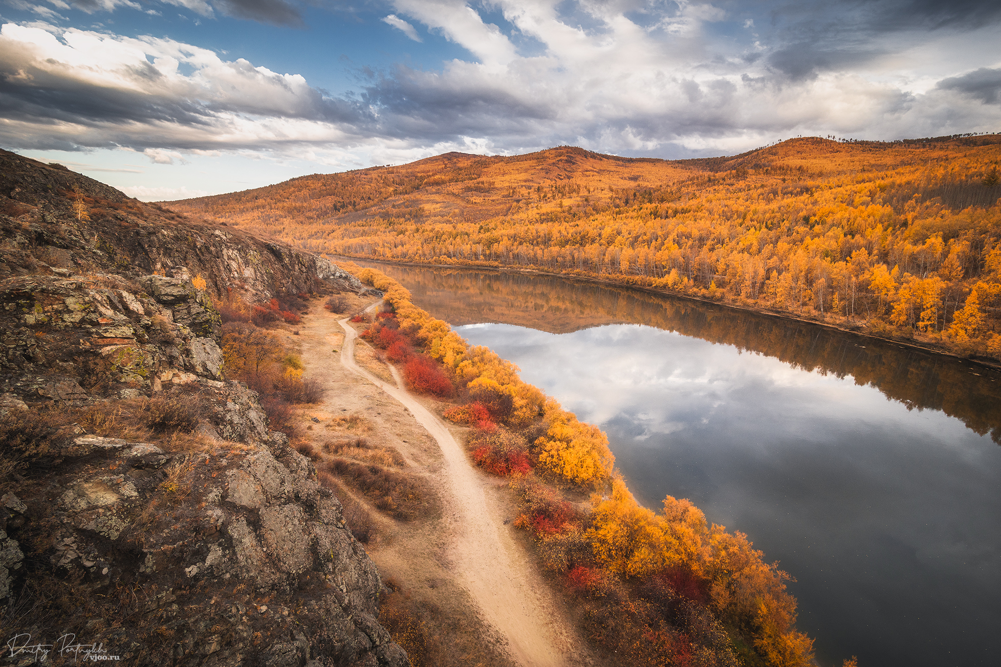 осень, чита, река, ингода, забайкалье, скалы, лес, горы, закат, забайкальский край, краски осени, Портных Дмитрий