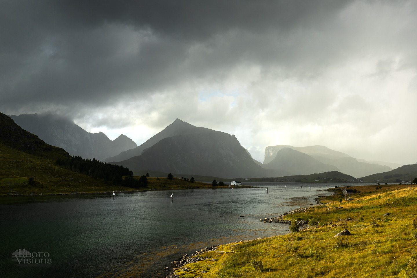 lofoten,sea,light,strom,rainy,clouds,norway,north,arctic,summer,summertime,landscape,, Photo Visions