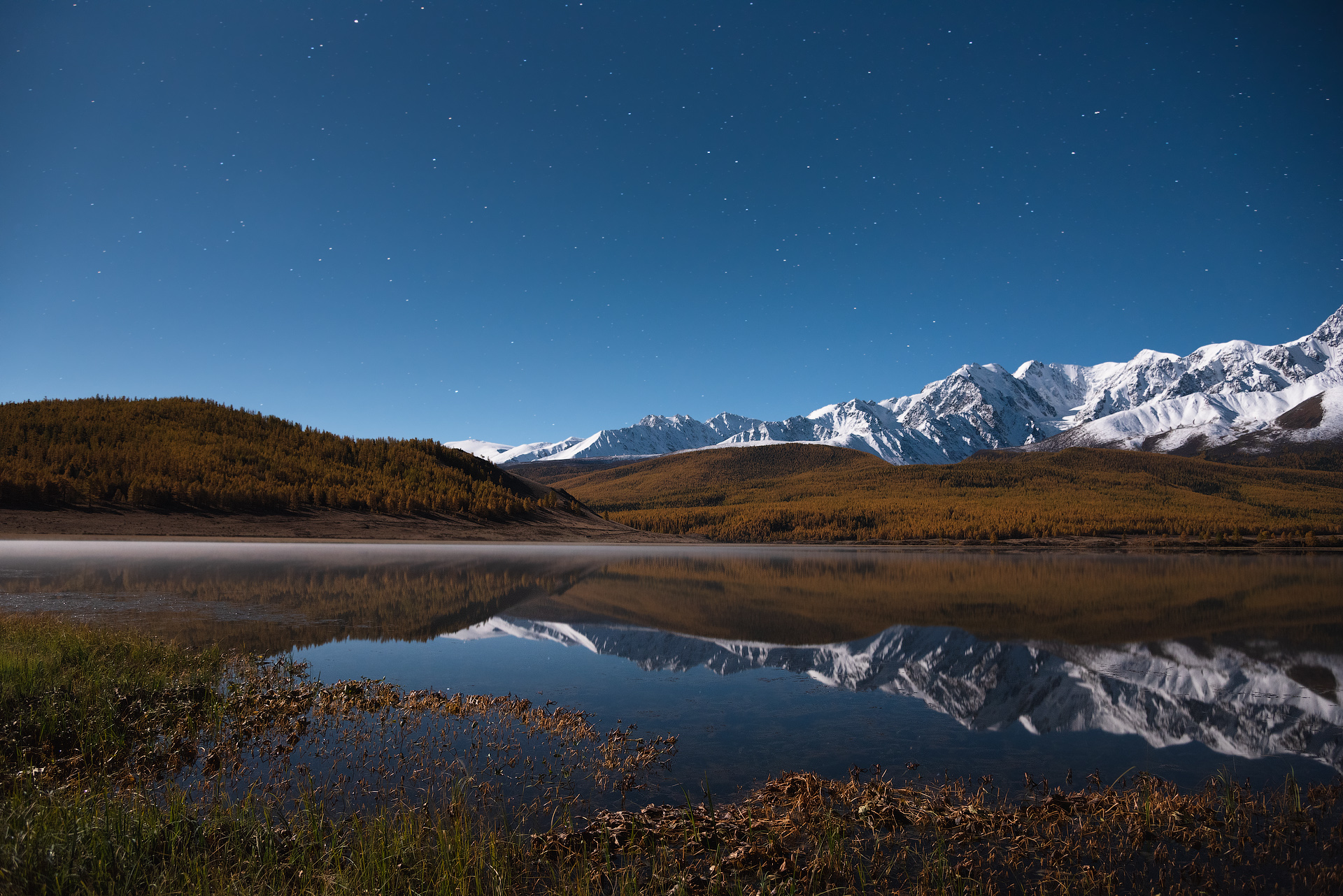 горы, алтай, ночь, луна, звёзды, озеро, отражение, туман, осень, золото, mountains, altay, night, moon, stars, lake, reflection, fog, autumn, golden, Дмитрий