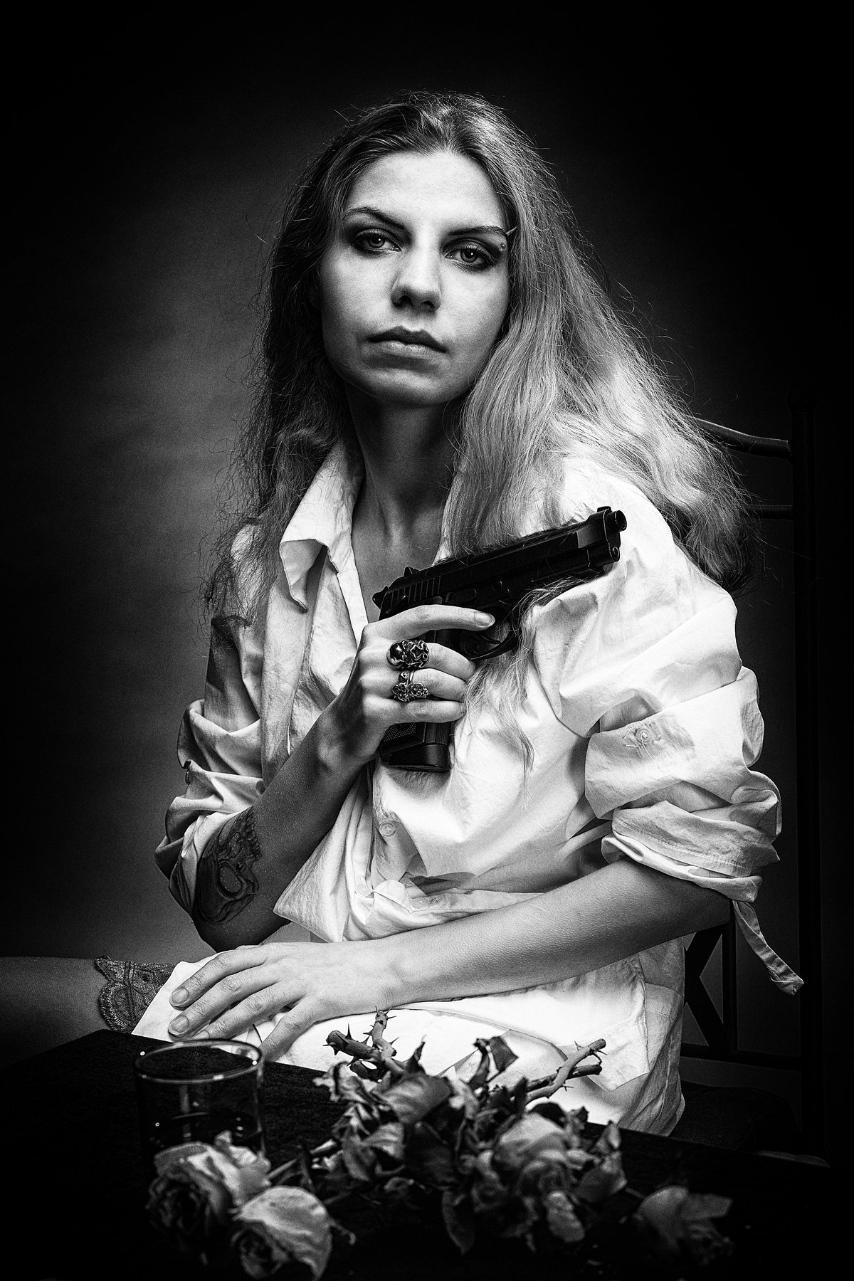 gun rose пистолет розы портрет девушка, Шипов Олег