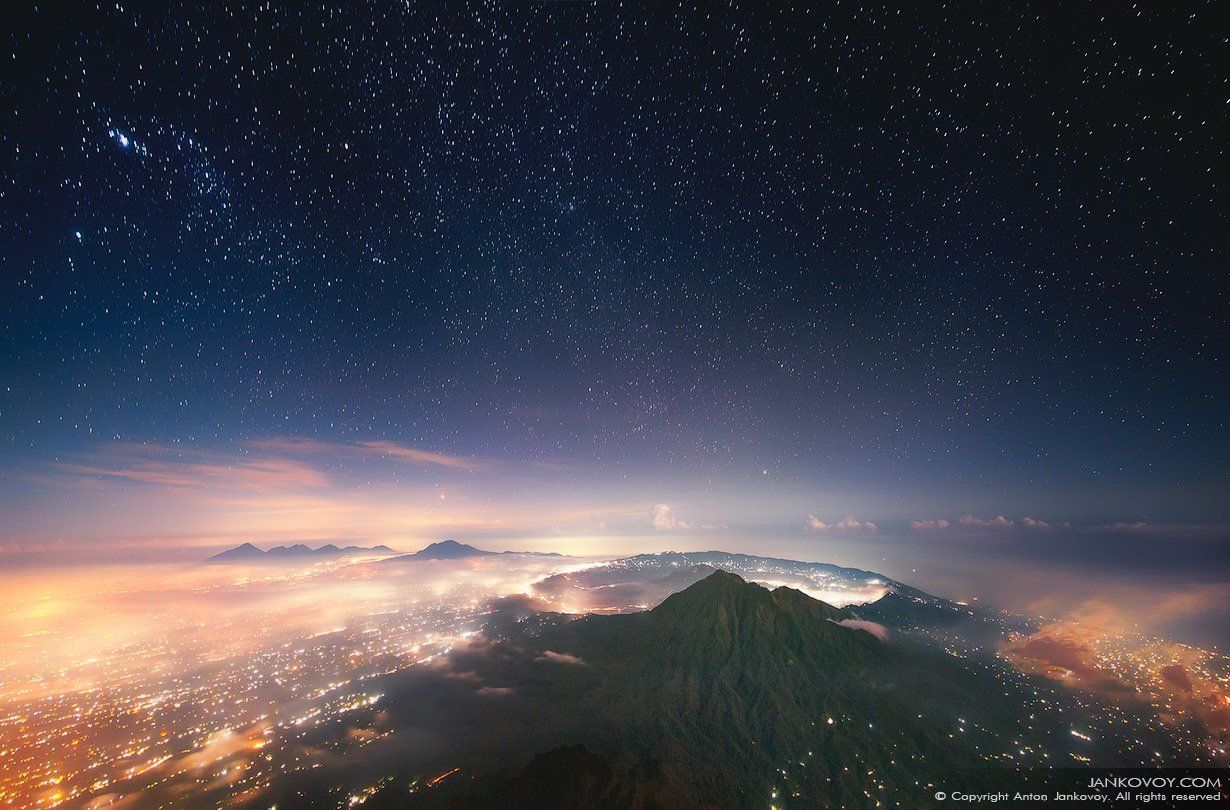 indonesia, bali, volcano, mountain, night, stars, city, travel, landscape, hills, batur, agung, hiking, asia, city, island,  индонезия, бали, батур, агунг. горы, вулкан, ночь, звезды, пейзаж, азия, город, остров, Антон Янковой (www.photo-travel.com)