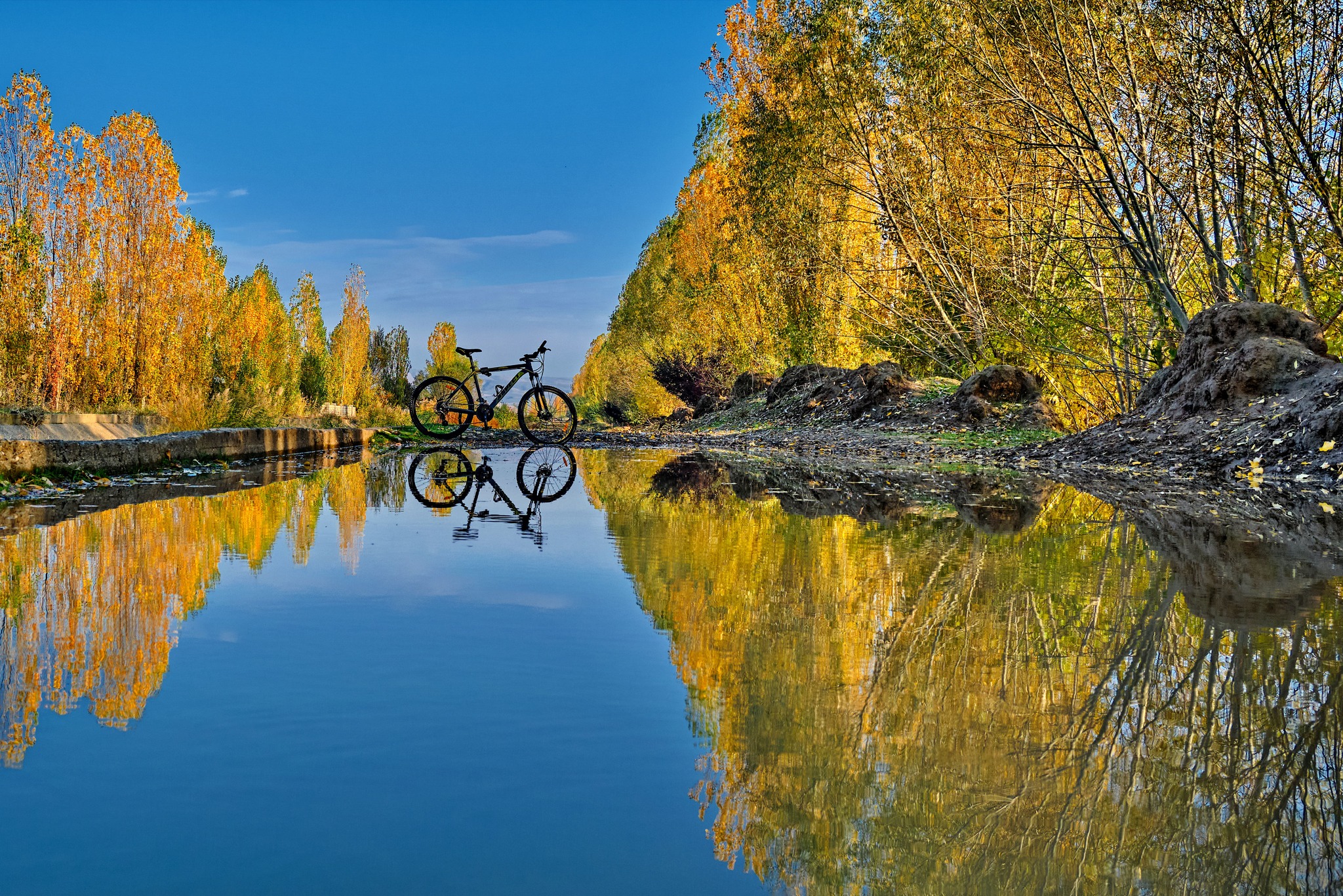 велосипед, отражение, золотая осень, вело, Марат Сайранбаев