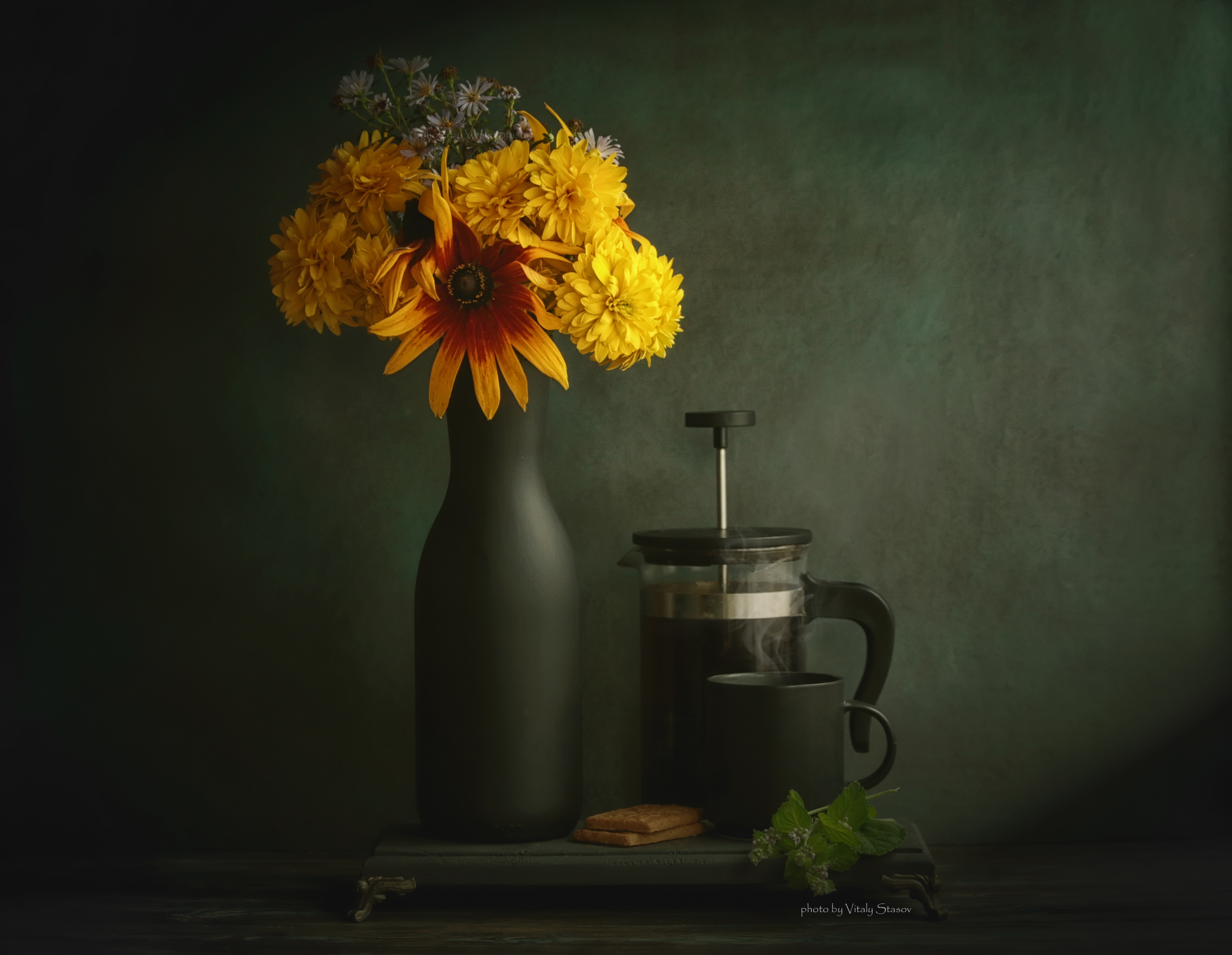 цветы, чашка чая, минимум, созерцание, чай, ваза, flower, cup of tea, vase, still life, Стасов Виталий