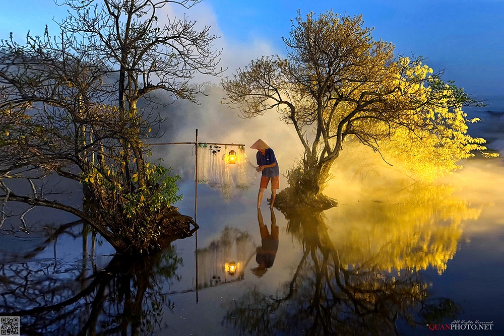 quanphoto, landscape, morning, sunlight, rays, reflection, fishing, fisherman, forest, rural, lagoon, vietnam, quanphoto