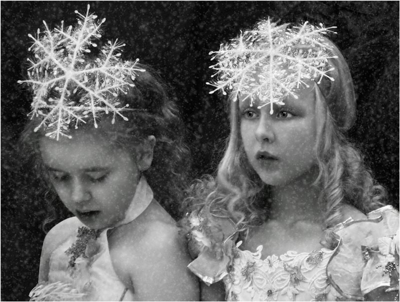 новый год снежинки, зима, девочки, взгляды,, Olga Panteleeva