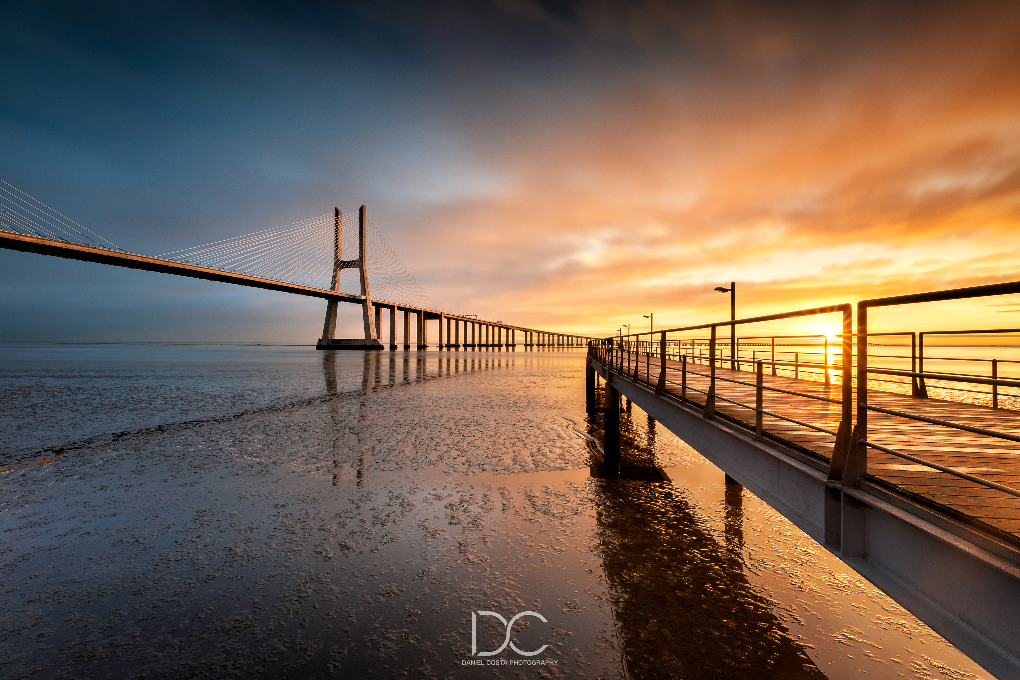 #bridge #landscape #river #bridge #sunrise # water #reflections #portugal #lisbon #vascodagama, Daniel Costa