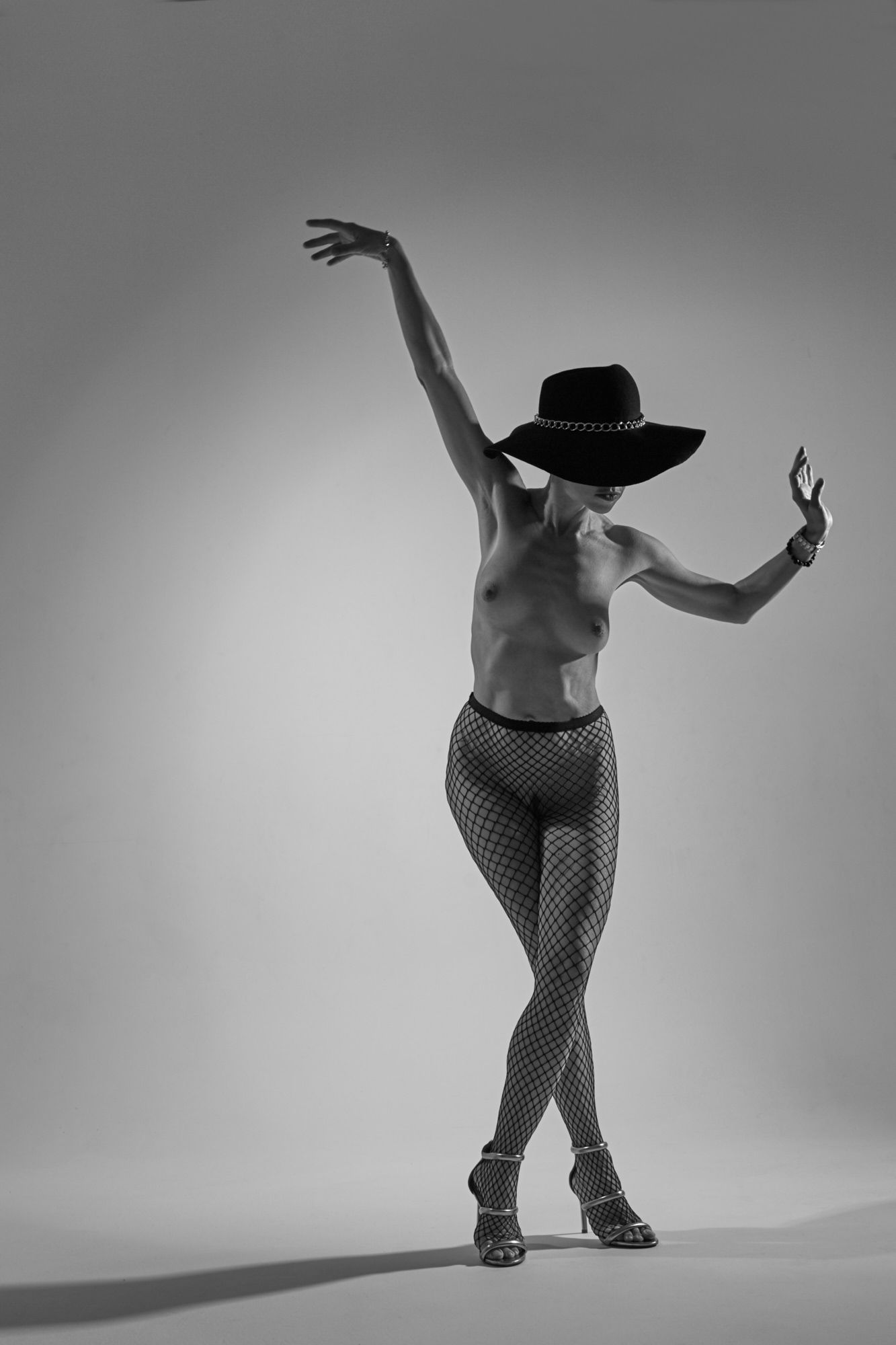 эротика, танец, ню, шляпка, Андрей Куликов