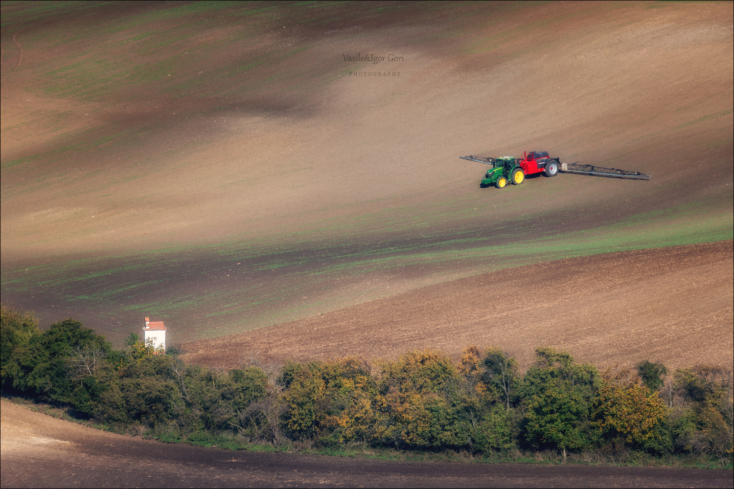 южная моравия,пейзаж,линии,south moravian,lines,свет,czech,осень,чехия,landscapes,абстракция,полевые работы,rural,часовенка, Гори Василий