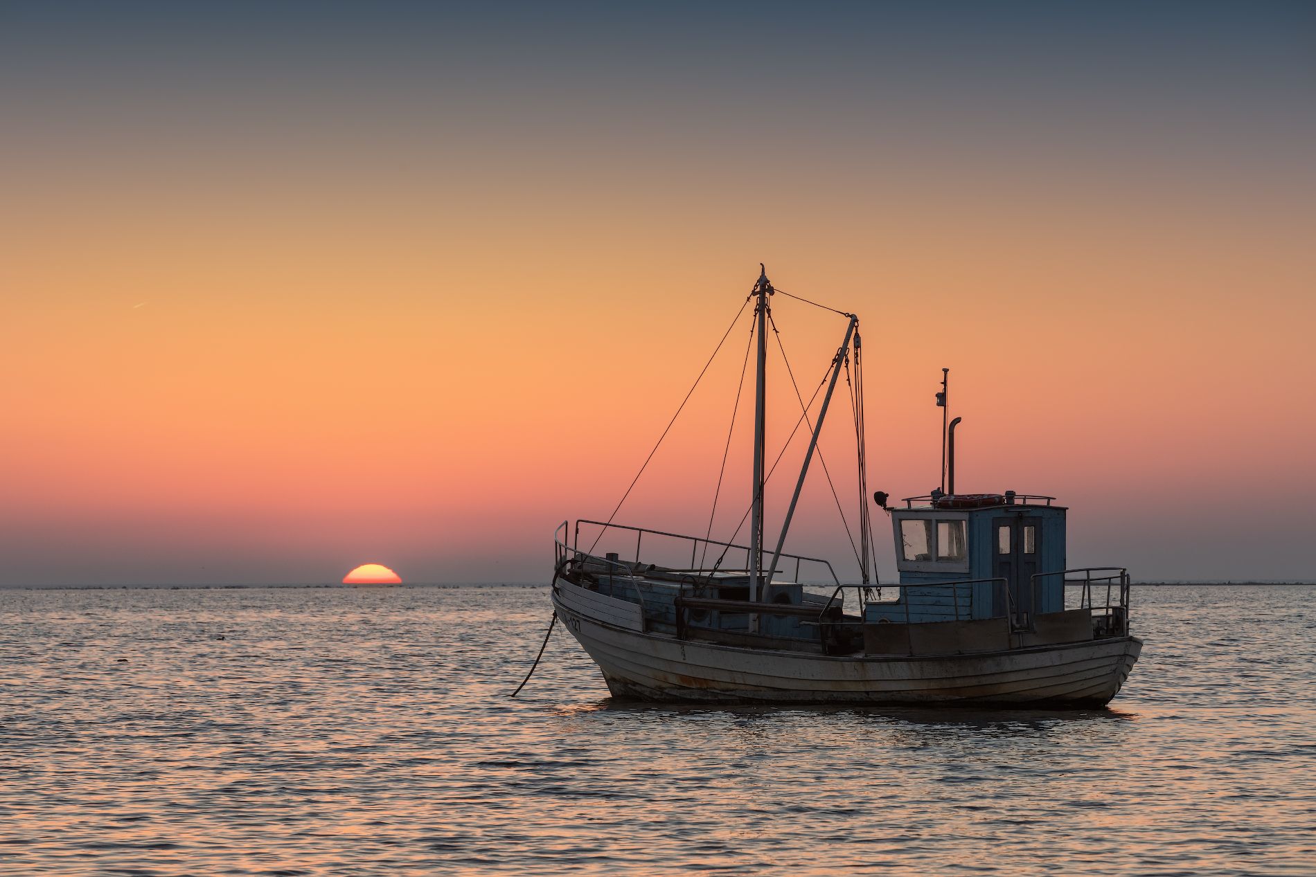 рыбацкий баркас.балтика., Юрий