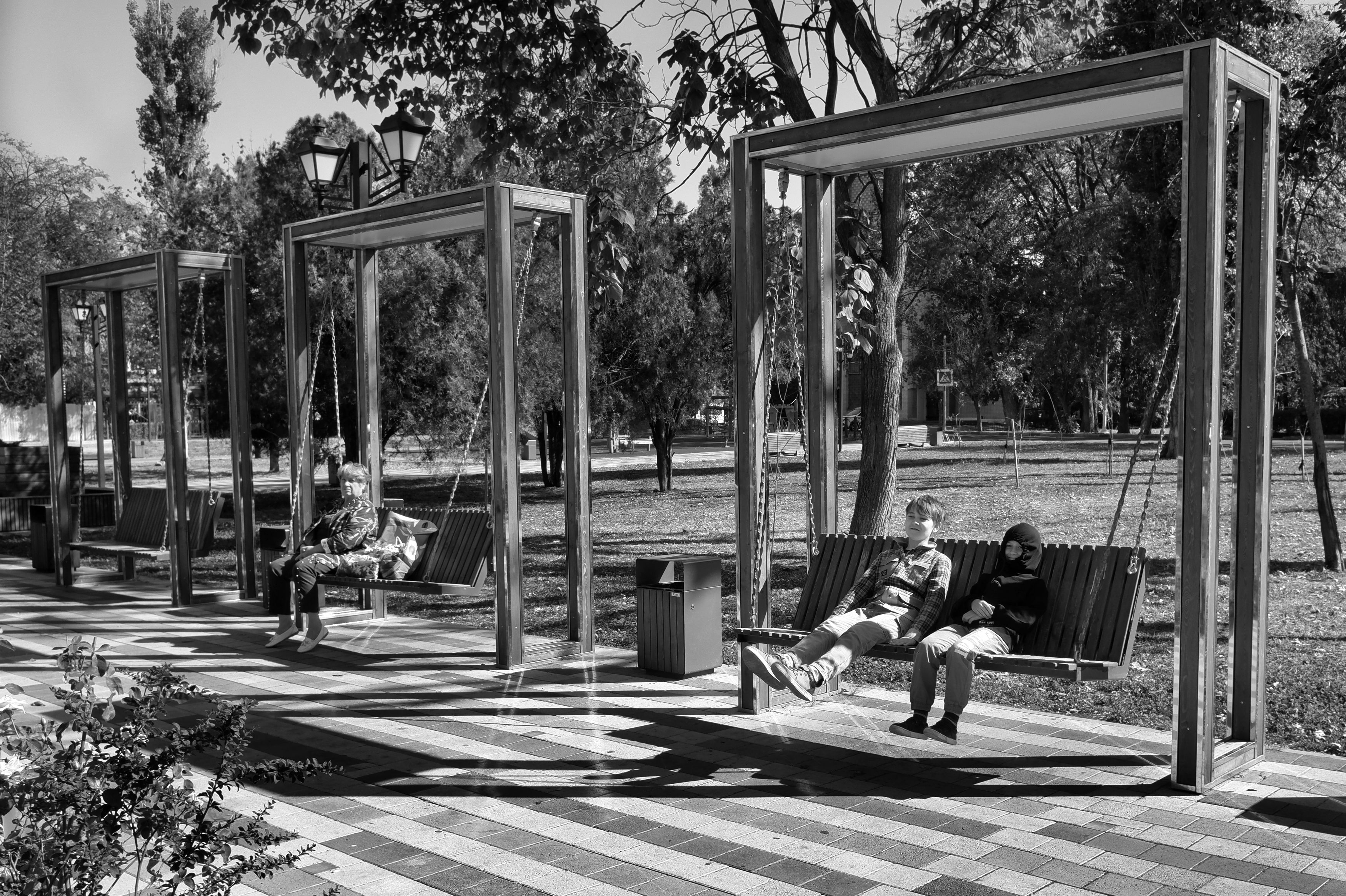 качели, детство, улица, хорошо, Зорин Миша